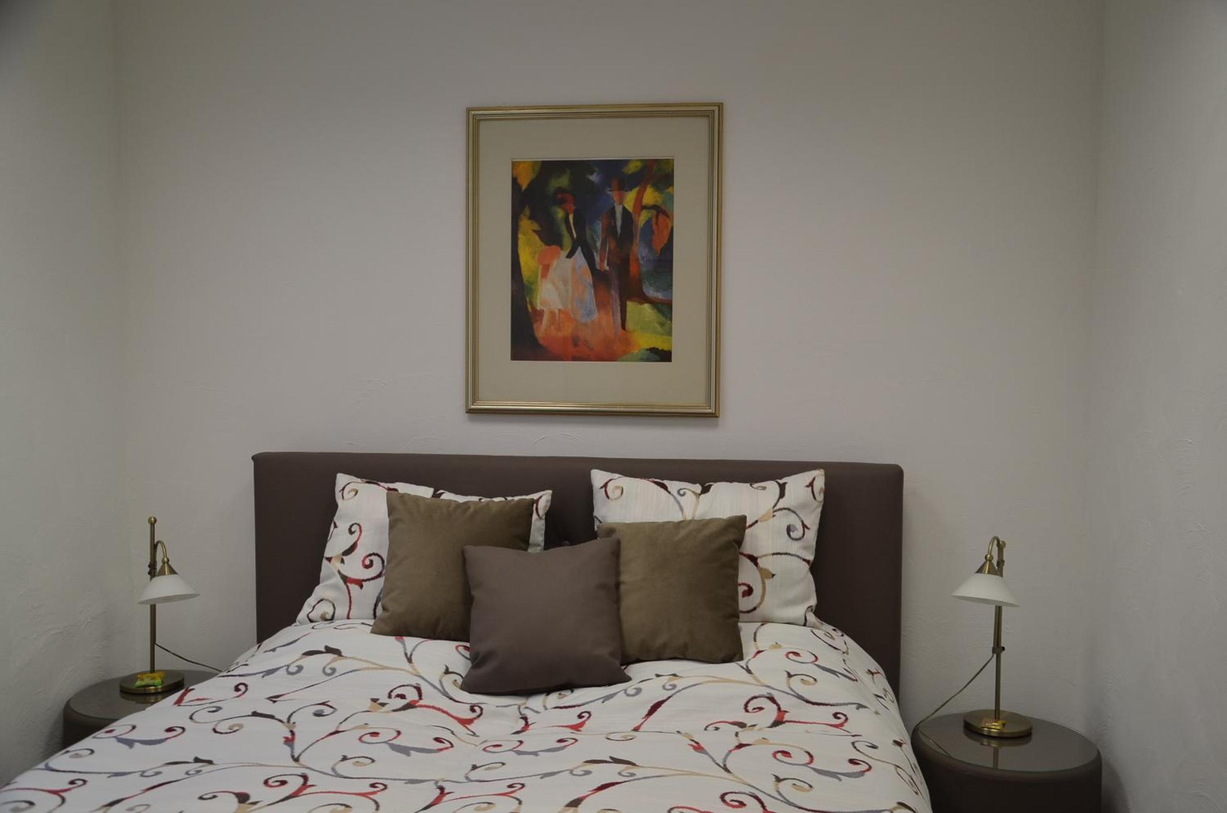 One-Bedroom Apartment photo 2