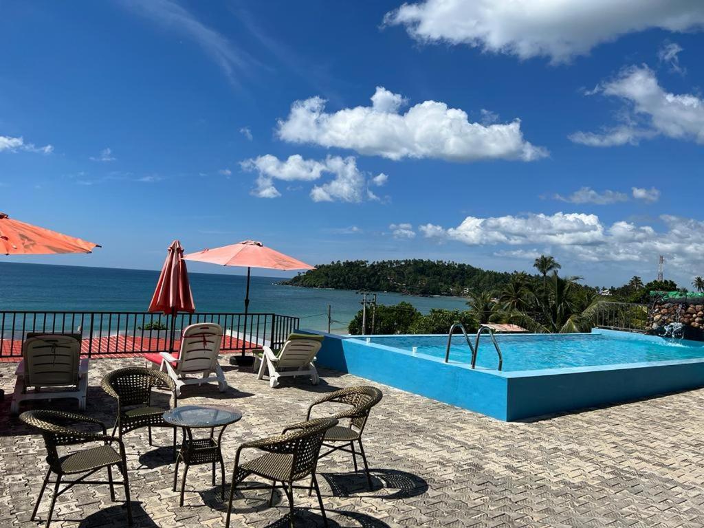 Deluxe Double Room with Sea View - Photo 10