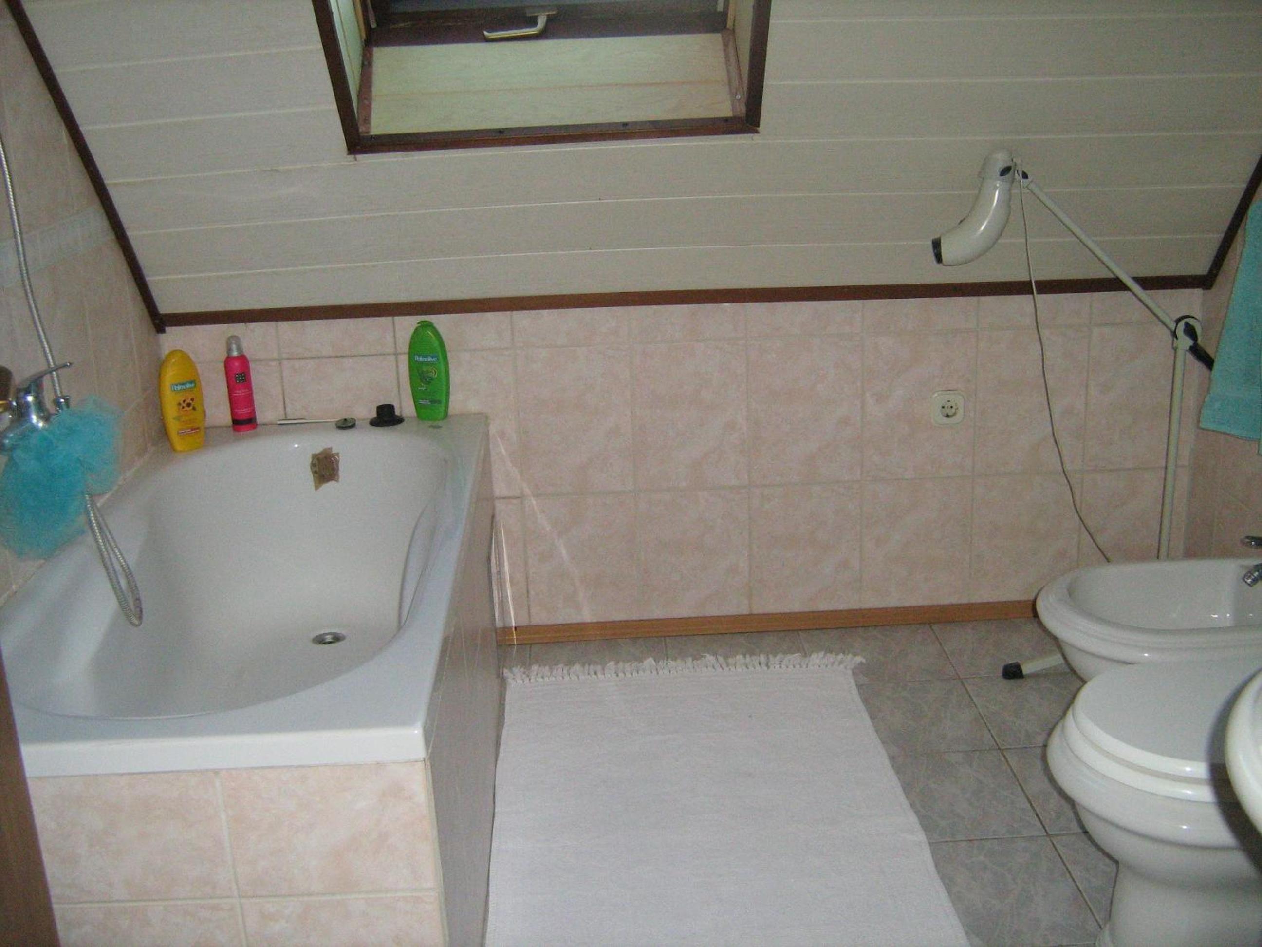 Apartment with Pool View  - Photo 9