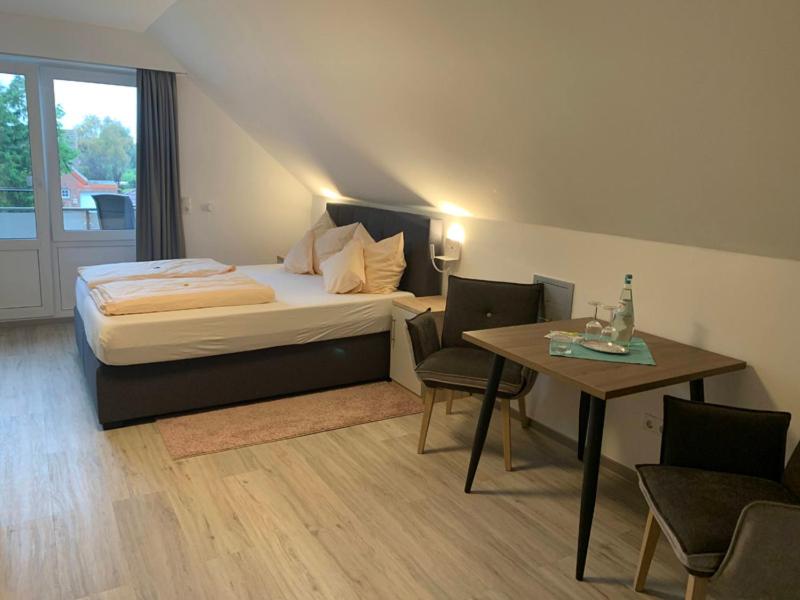 Budget Double Room photo 1