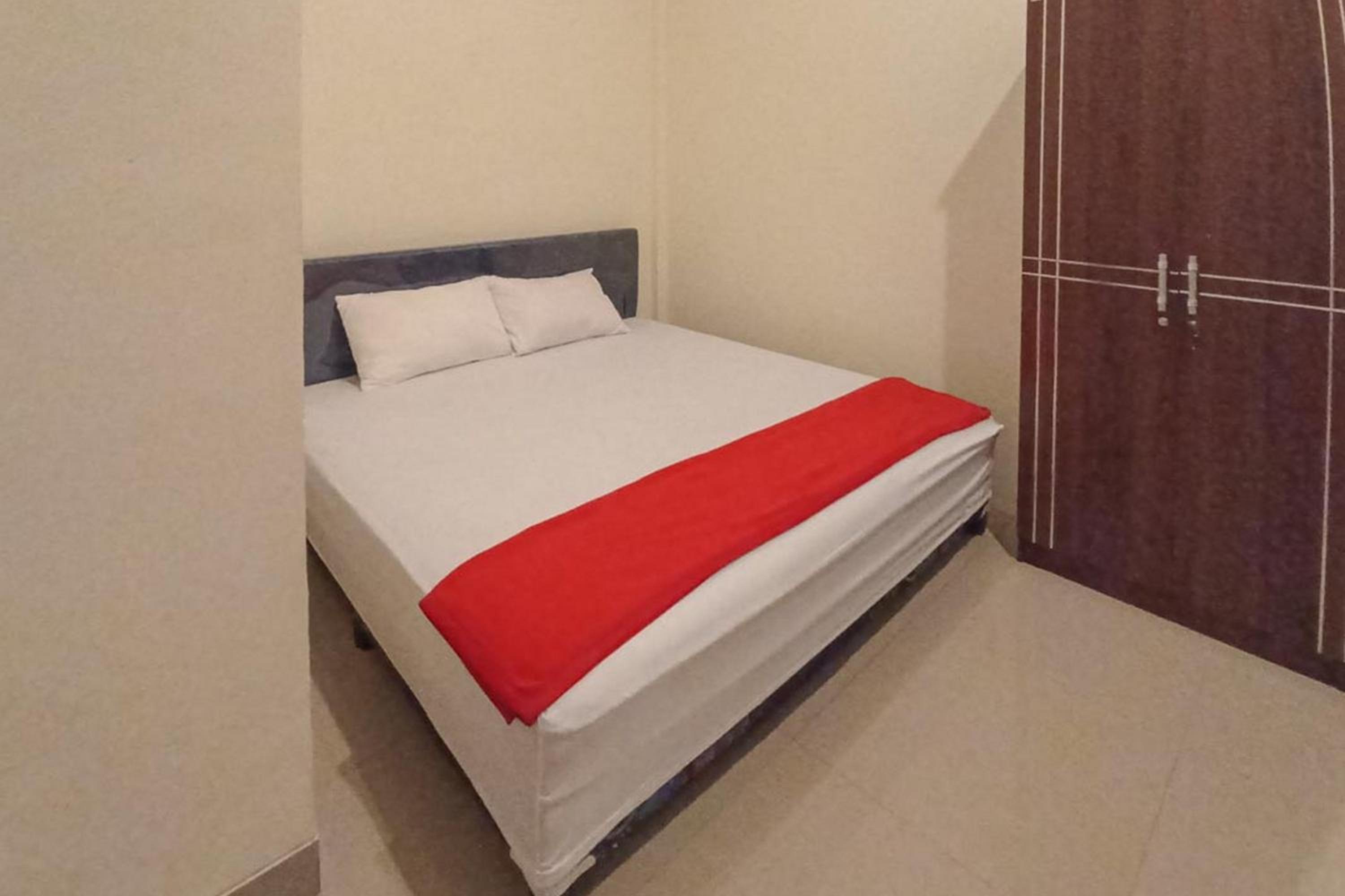 Standard Double Room - Photo 2