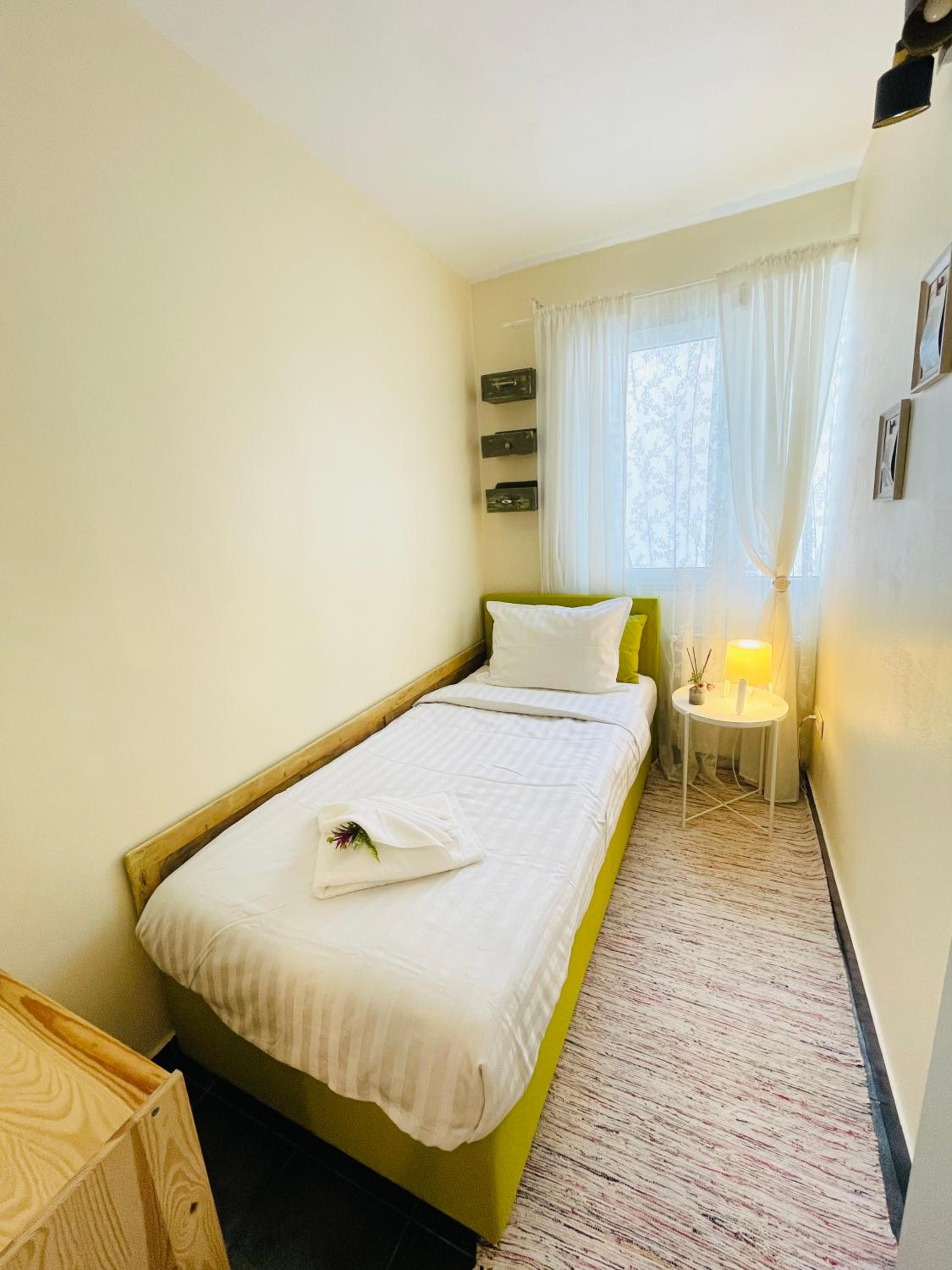 Two-Bedroom Apartment - Photo 30