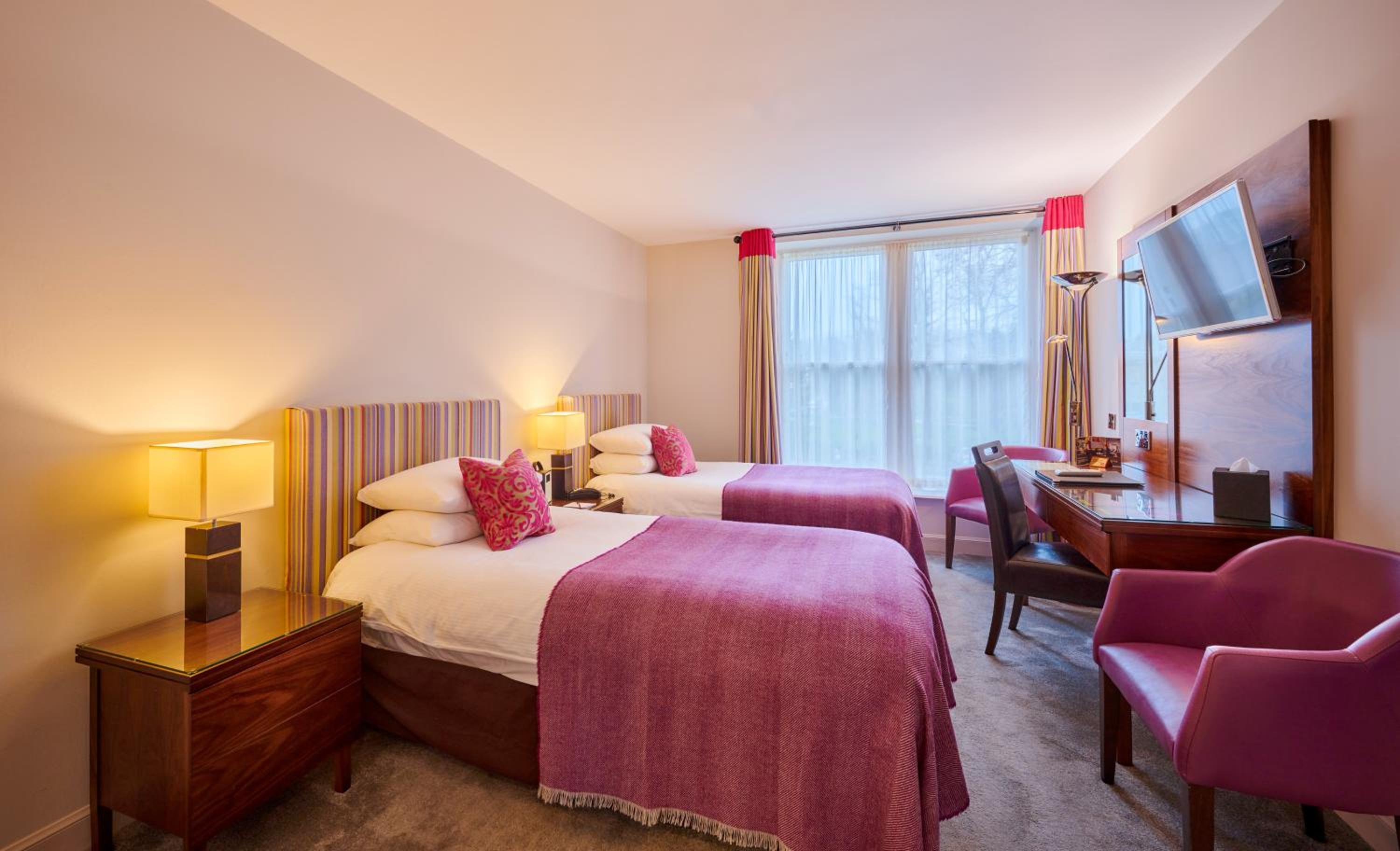 Small Twin Room photo 2