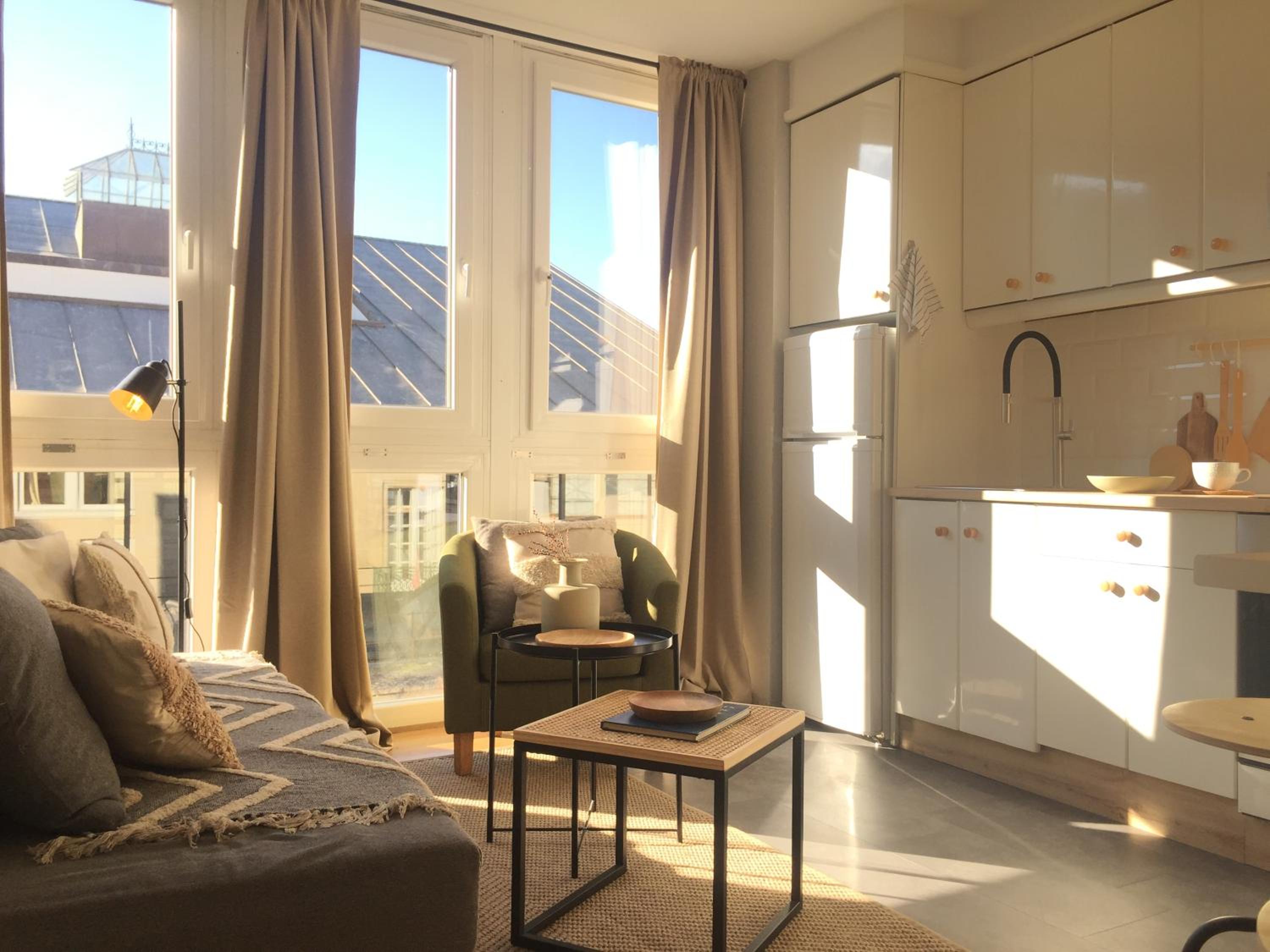 Apartment - Photo 2