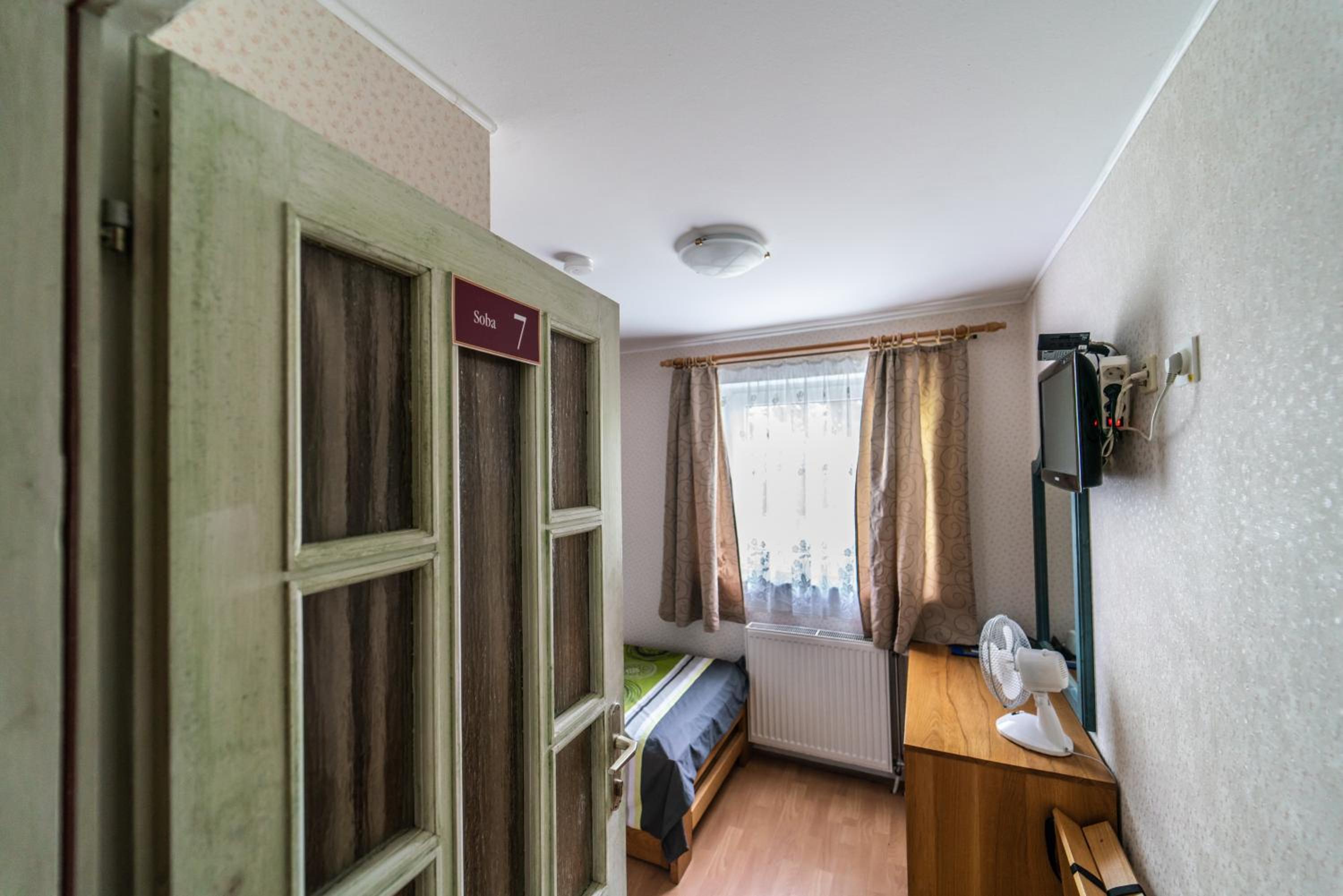 Single Room