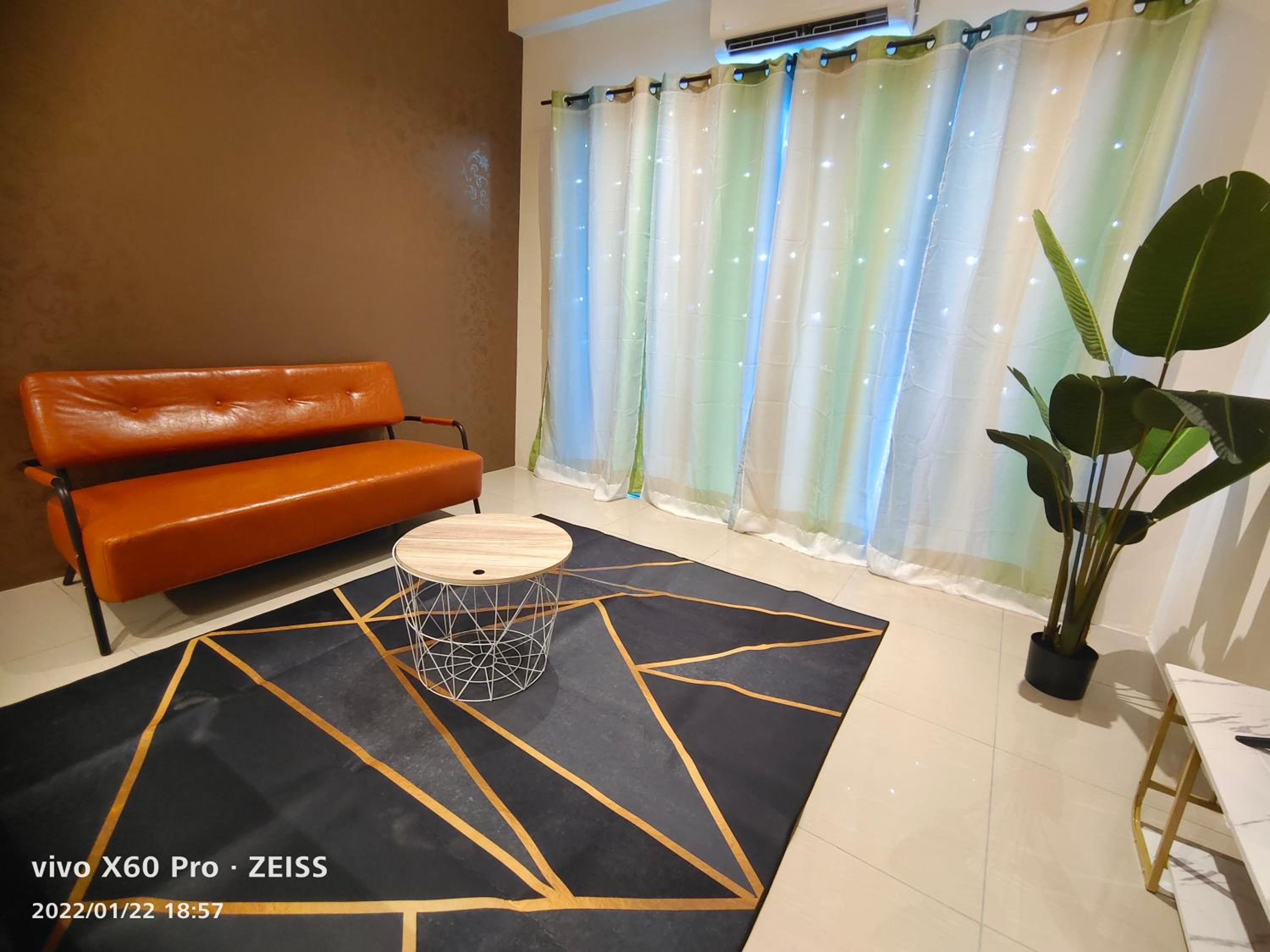 Three-Bedroom Apartment - Photo 2