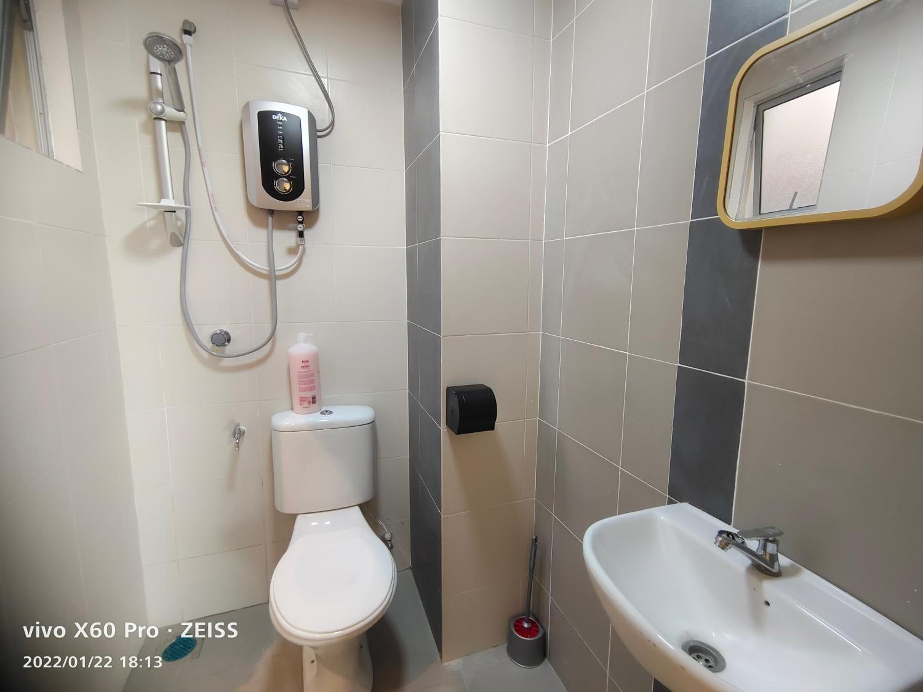 Three-Bedroom Apartment - Photo 8