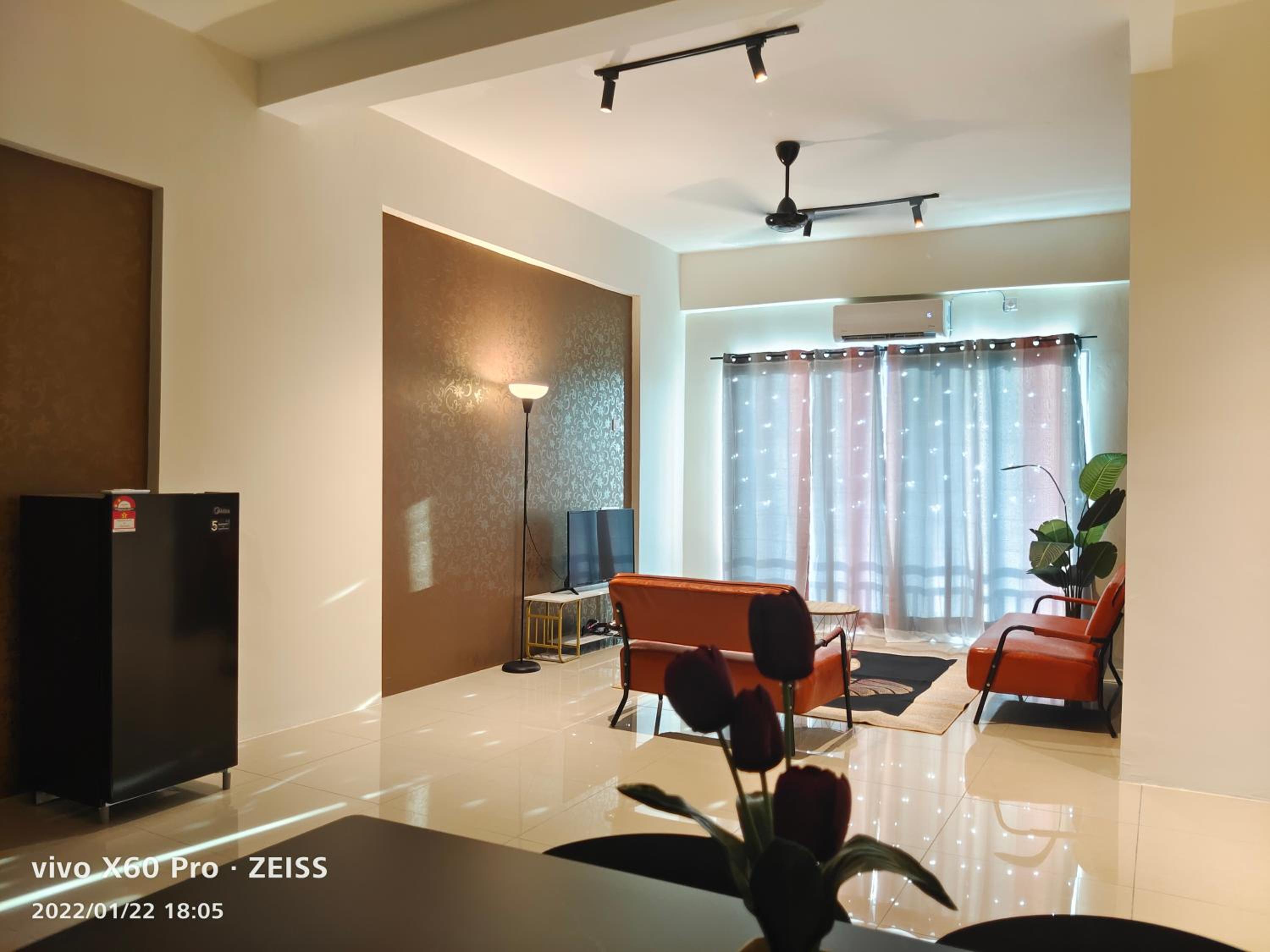 Three-Bedroom Apartment - Photo 13
