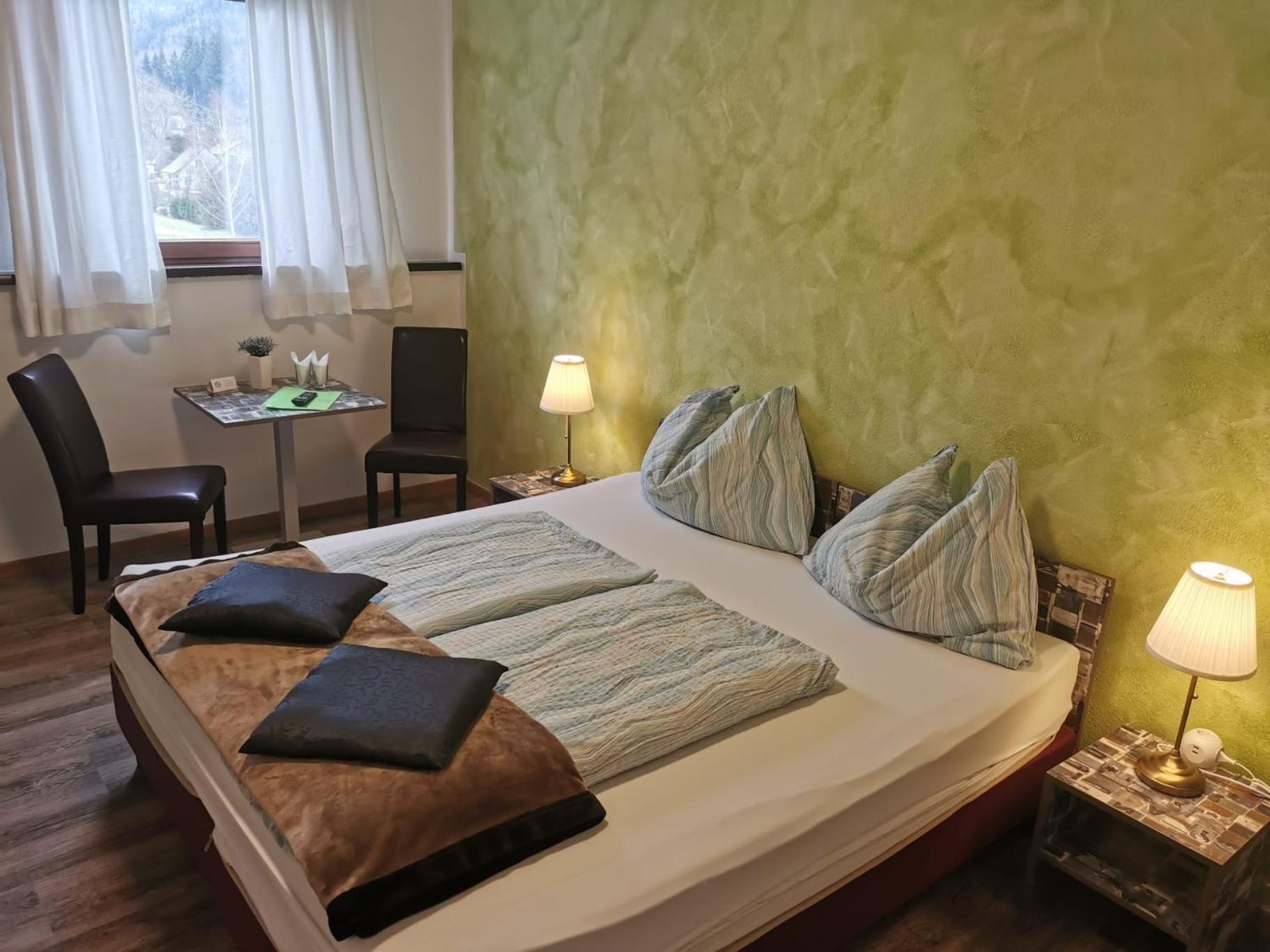 Double Room - Photo 3