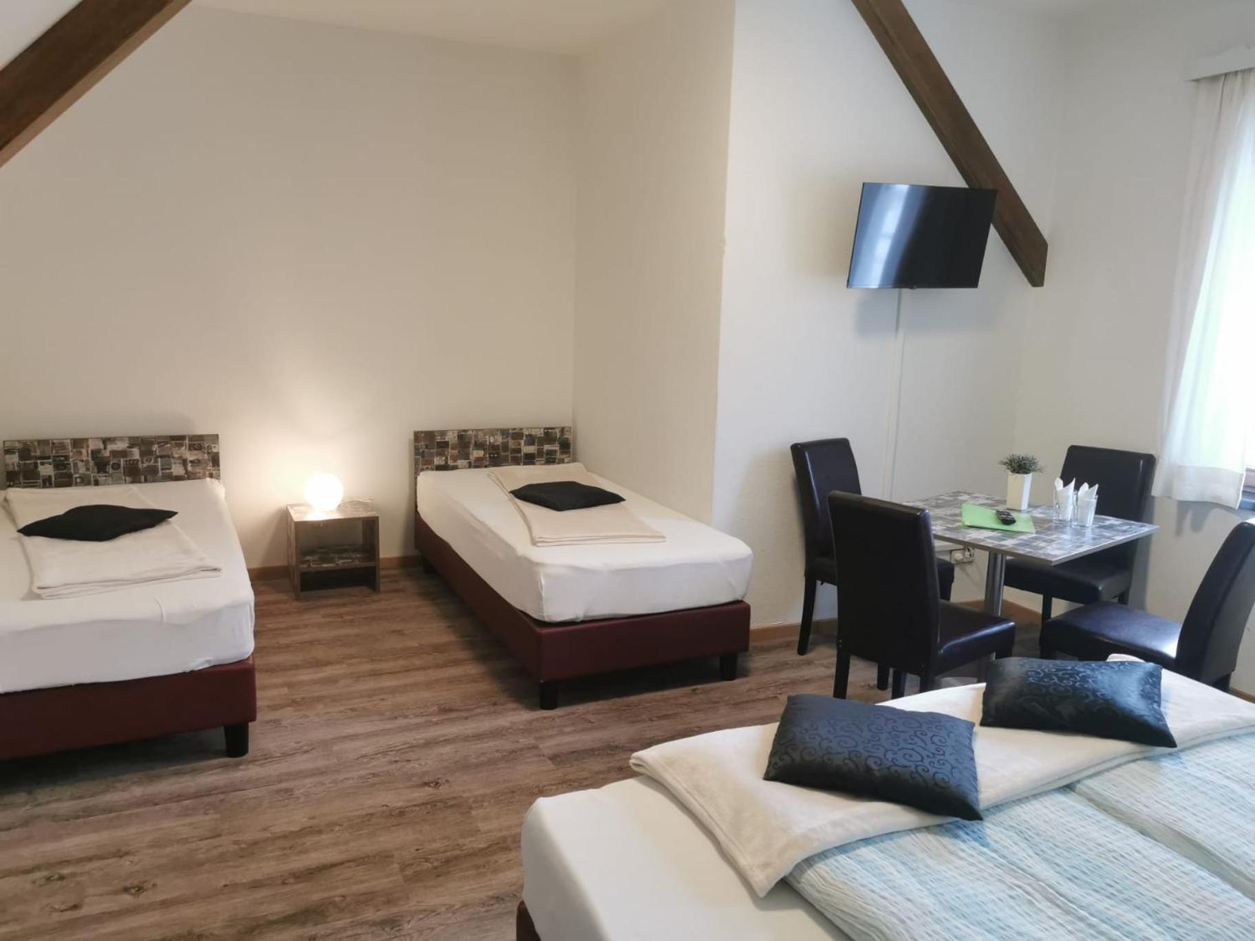 Quadruple Room - Photo 2