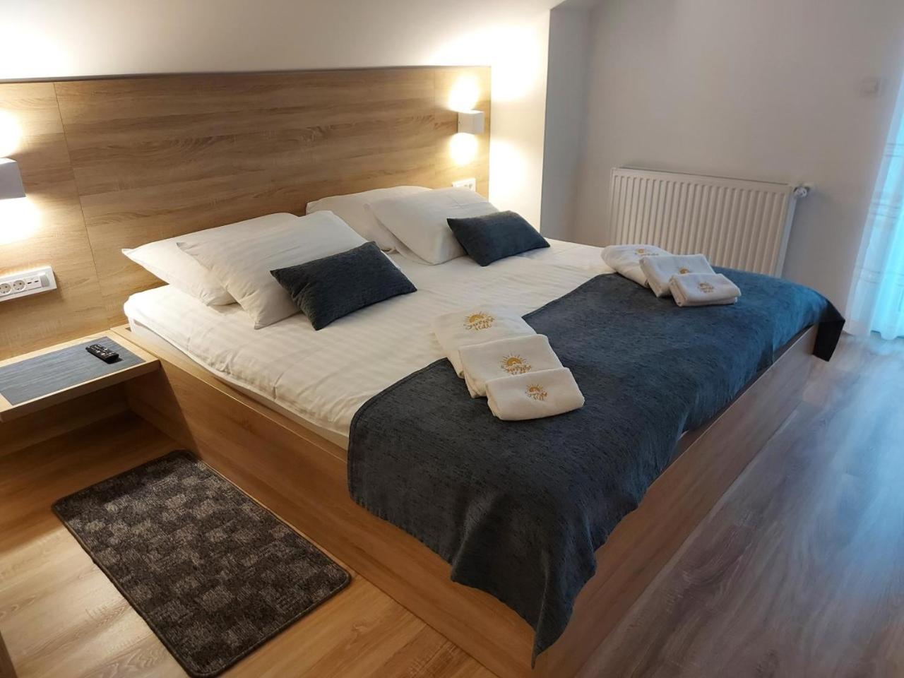 Three-Bedroom Villa photo 1