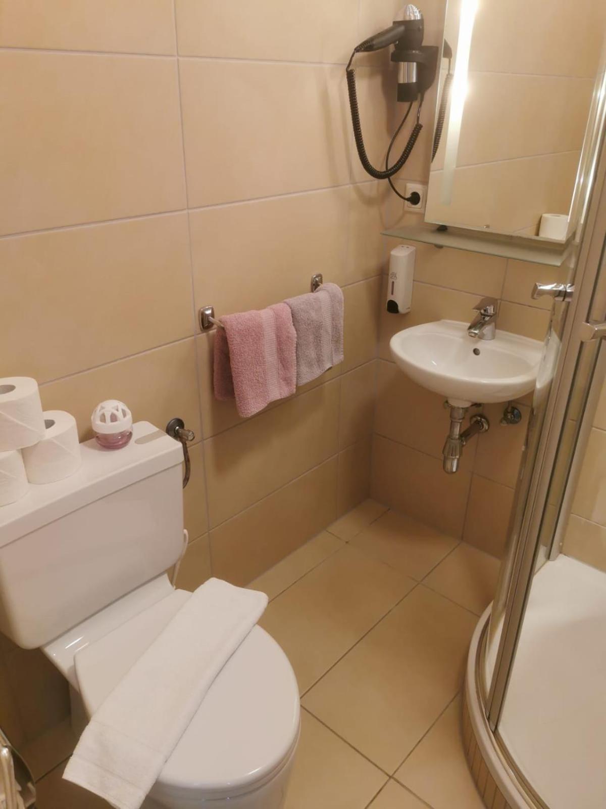 Triple Room - Photo 4