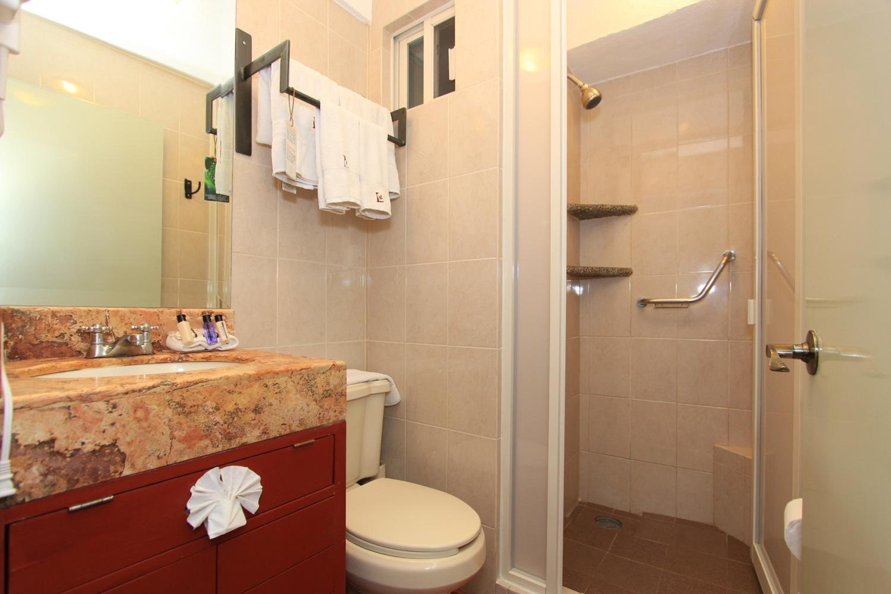 Standard Double Room with Two Double Beds photo 2