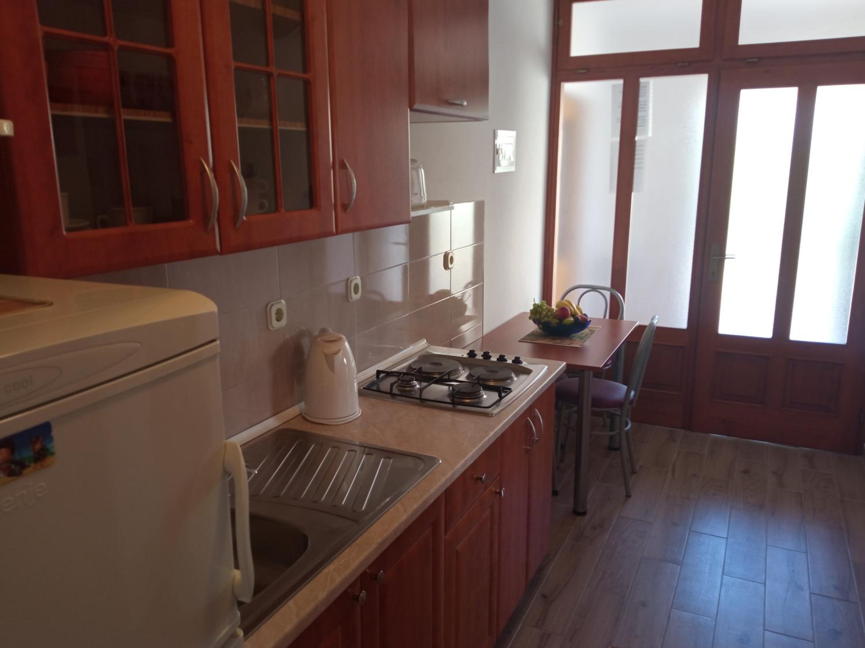 Apartment with Balcony photo 2