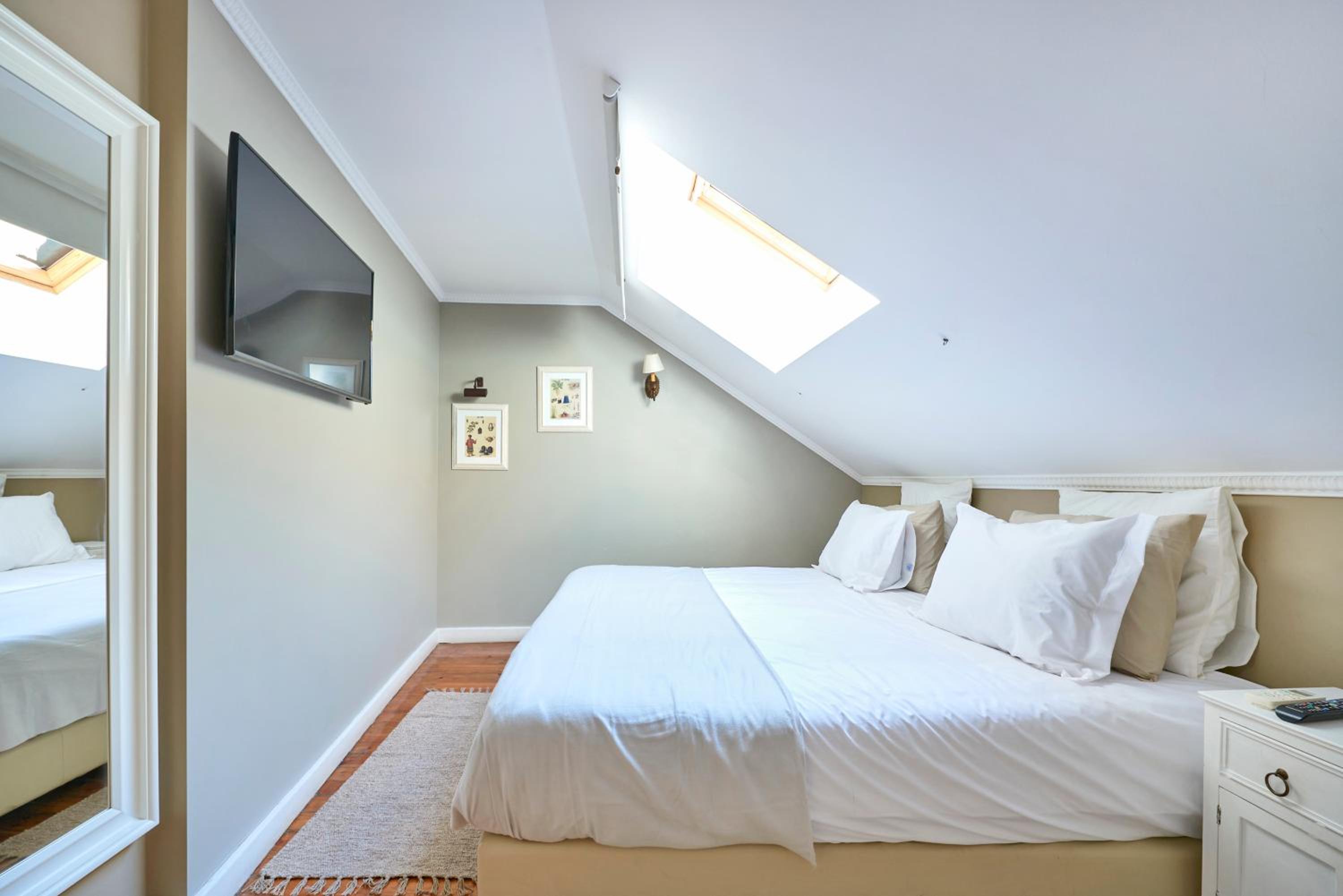 Deluxe Suite photo 1