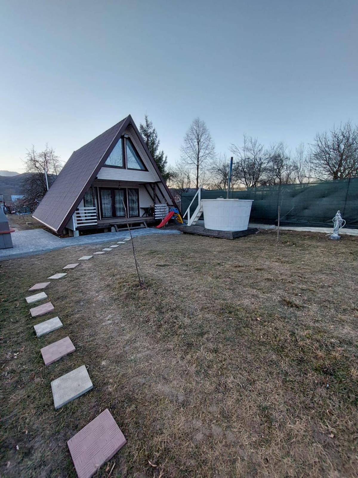 Two-Bedroom House - Photo 4
