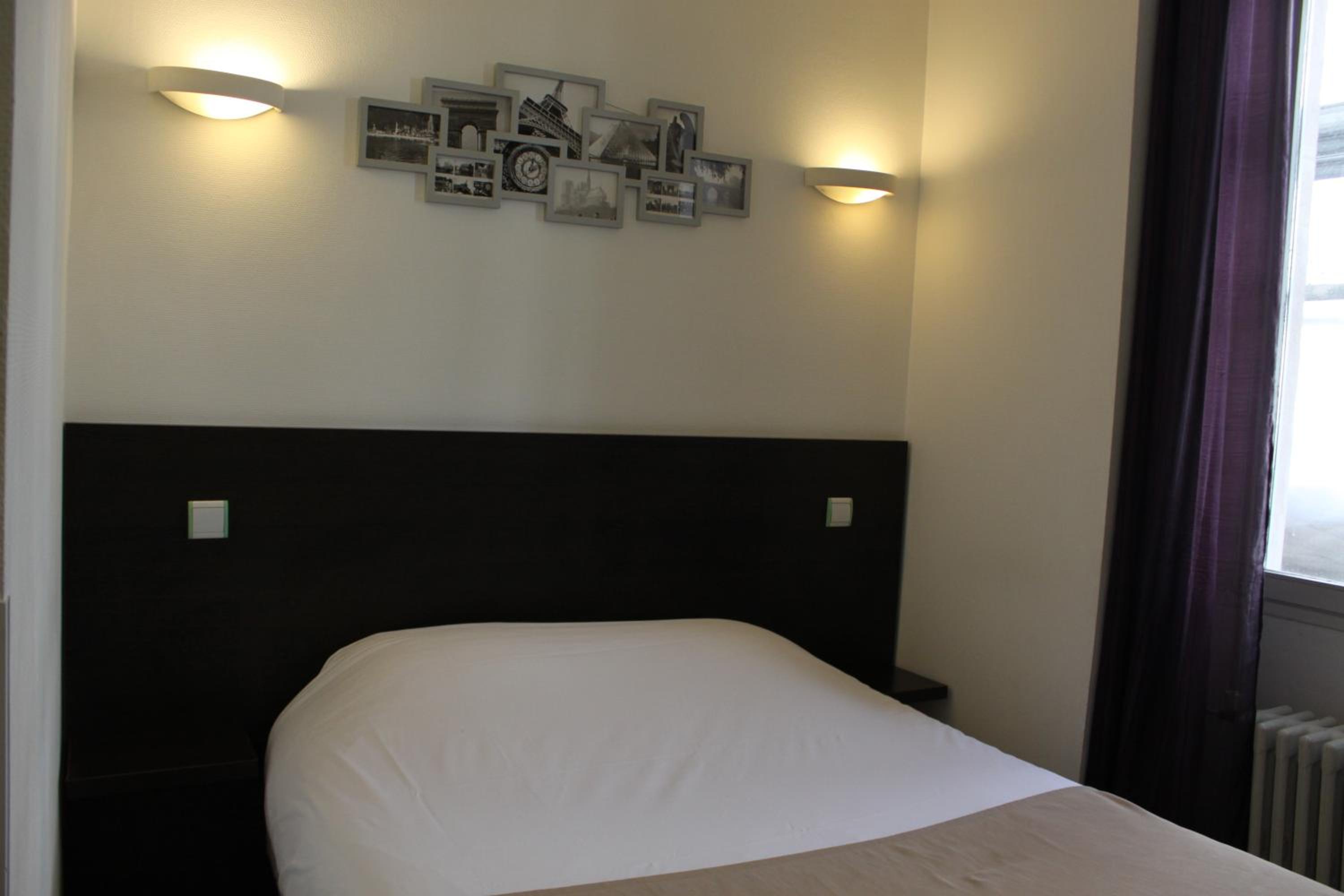 Standard Double Room - Photo 3