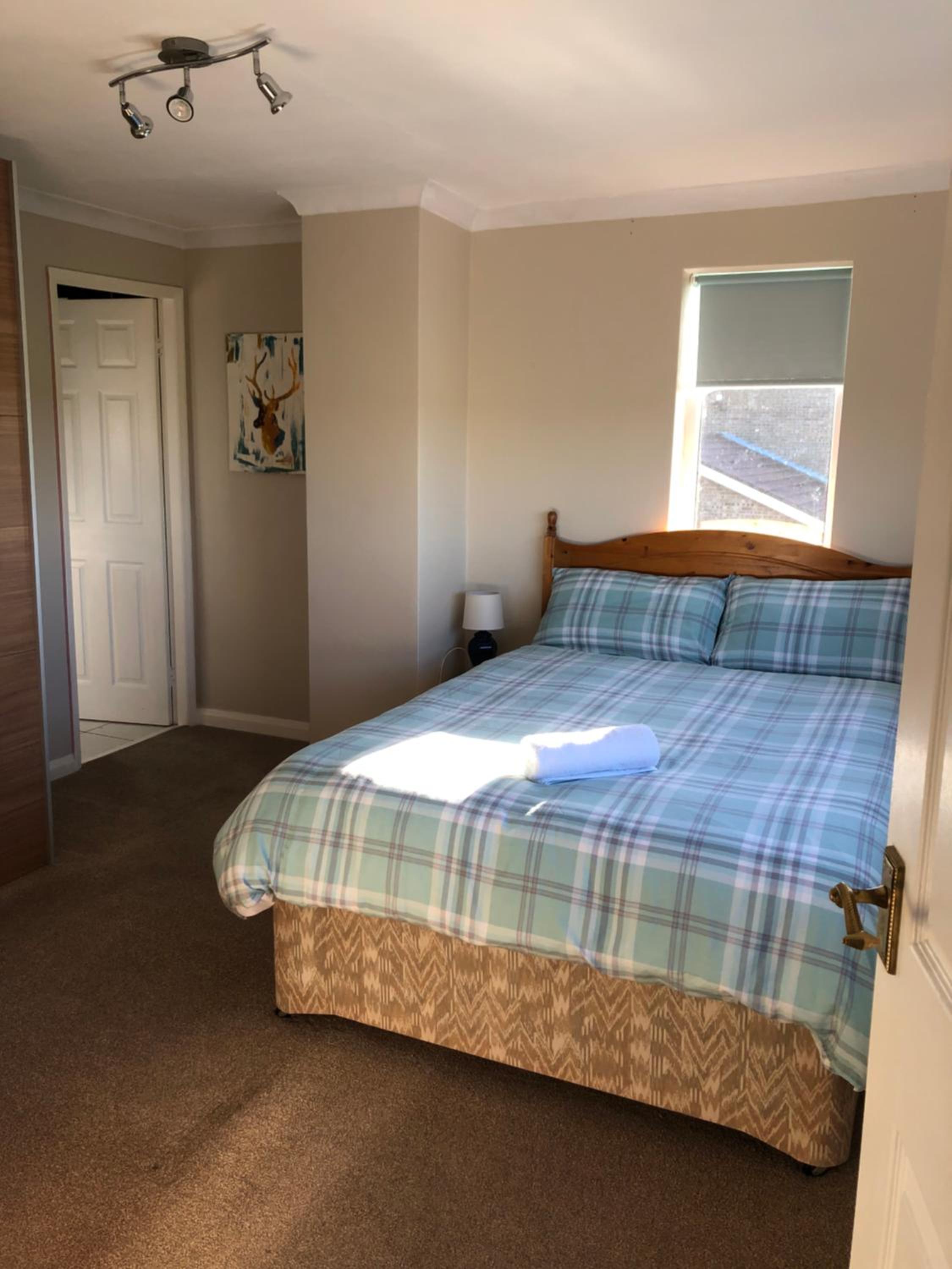 Four-Bedroom House - Photo 25