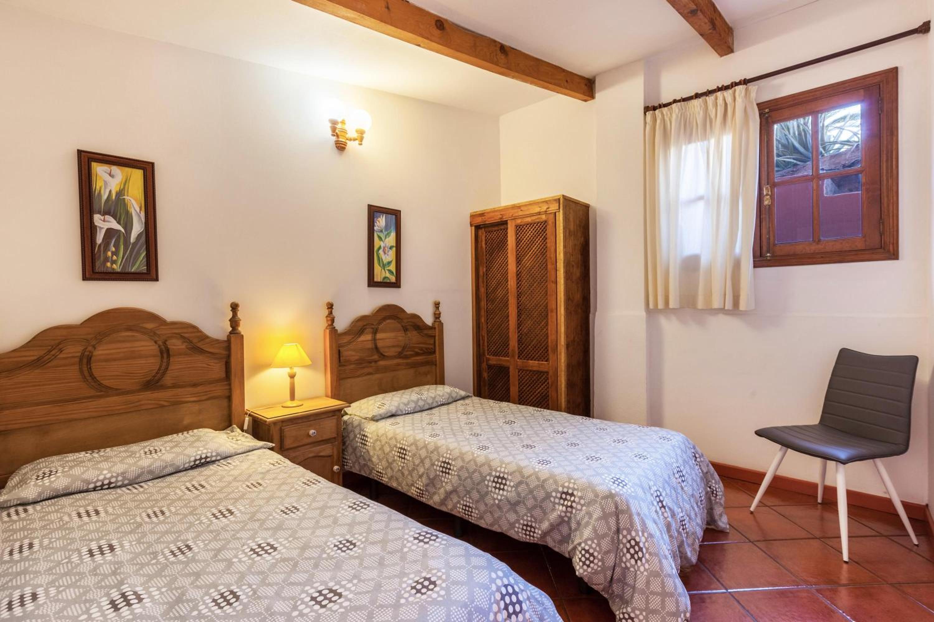 Two-Bedroom Deluxe Apartment with Ocean View photo 3