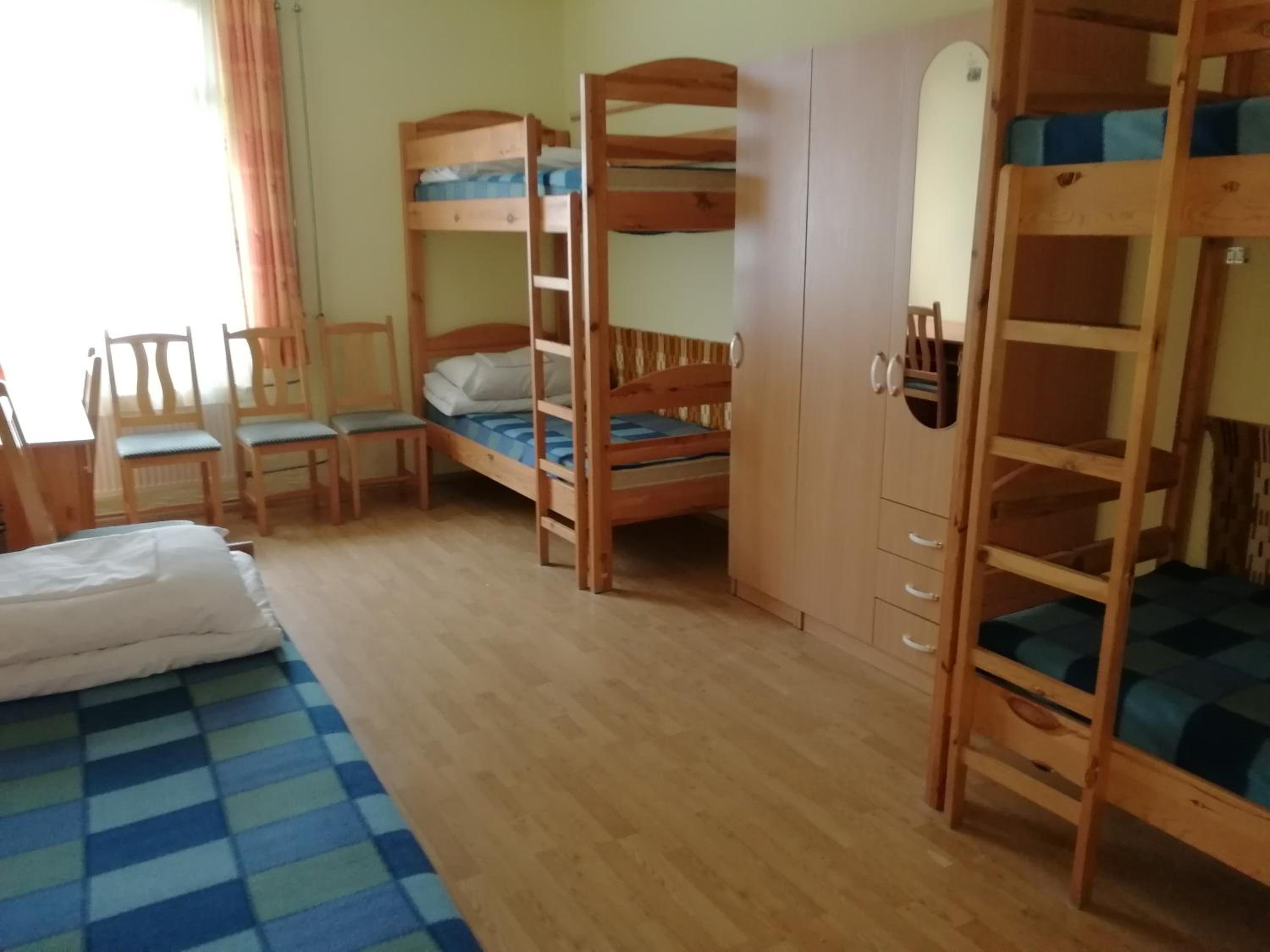 Economy Triple Room with Shared Bathroom photo 1