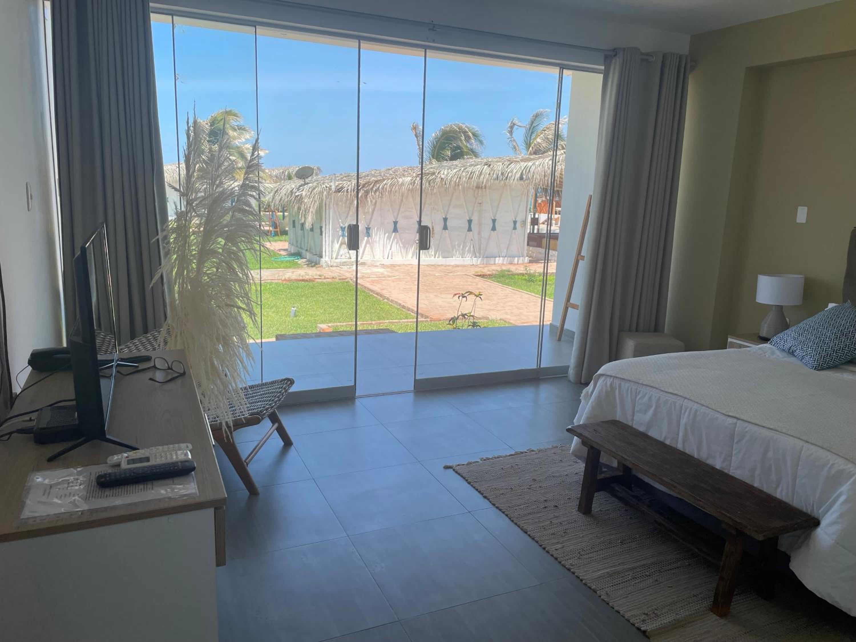 Deluxe Room - Photo 3