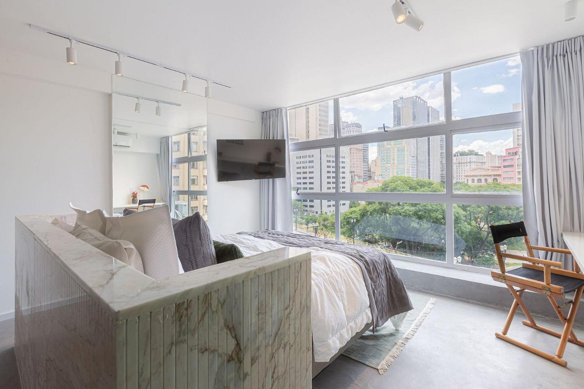Apartment with View - Photo 16
