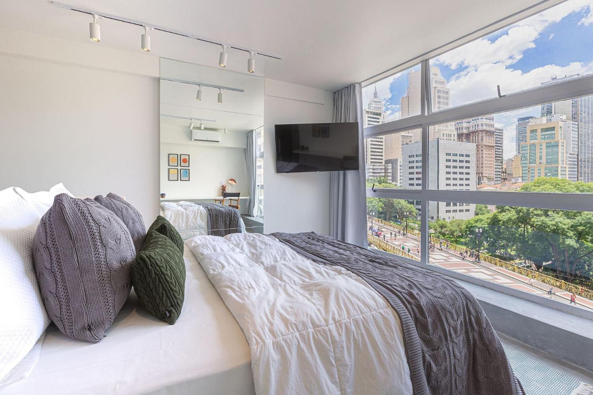 Apartment with View - Photo 21