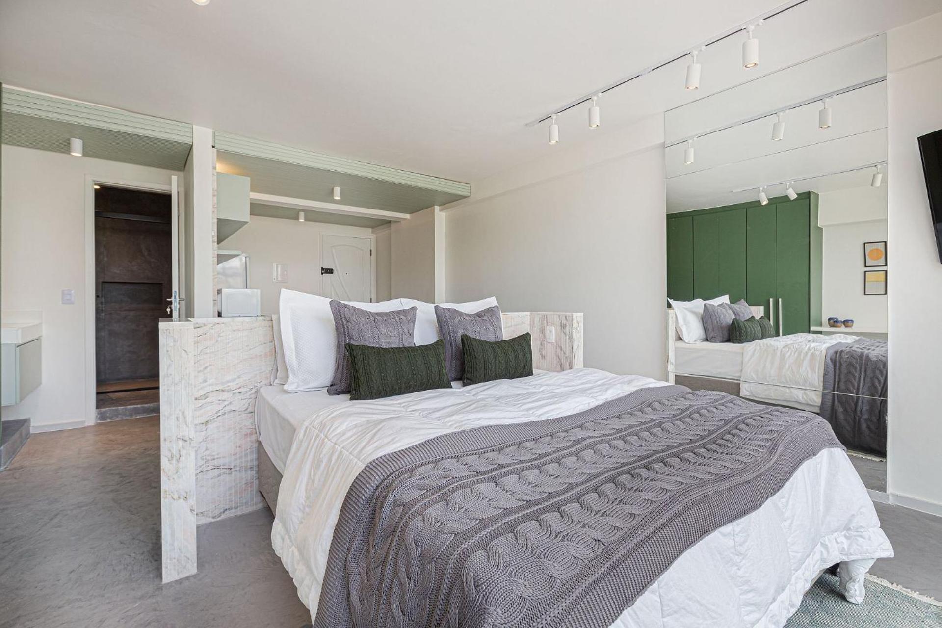 Apartment with View - Photo 6