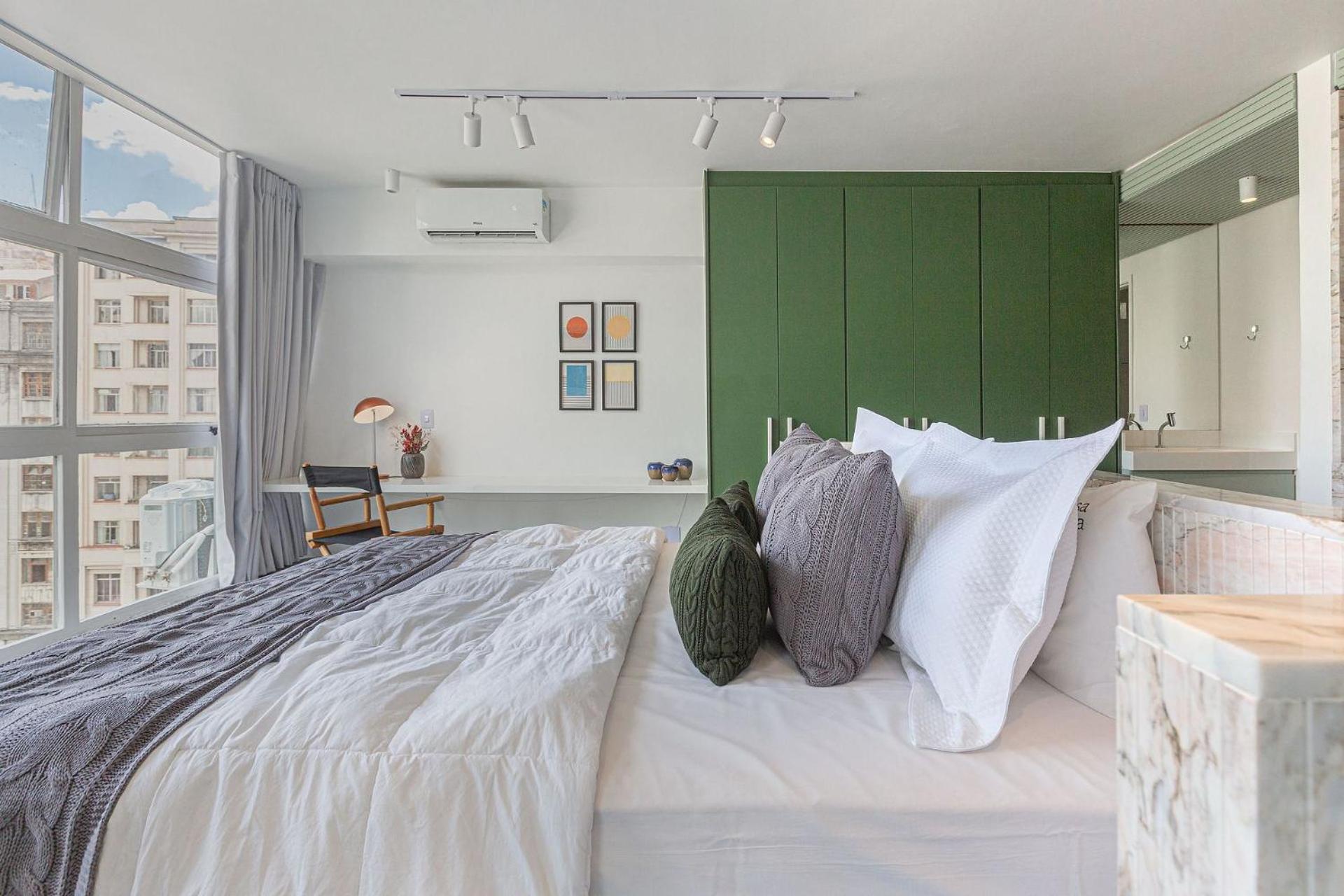 Apartment with View - Photo 11