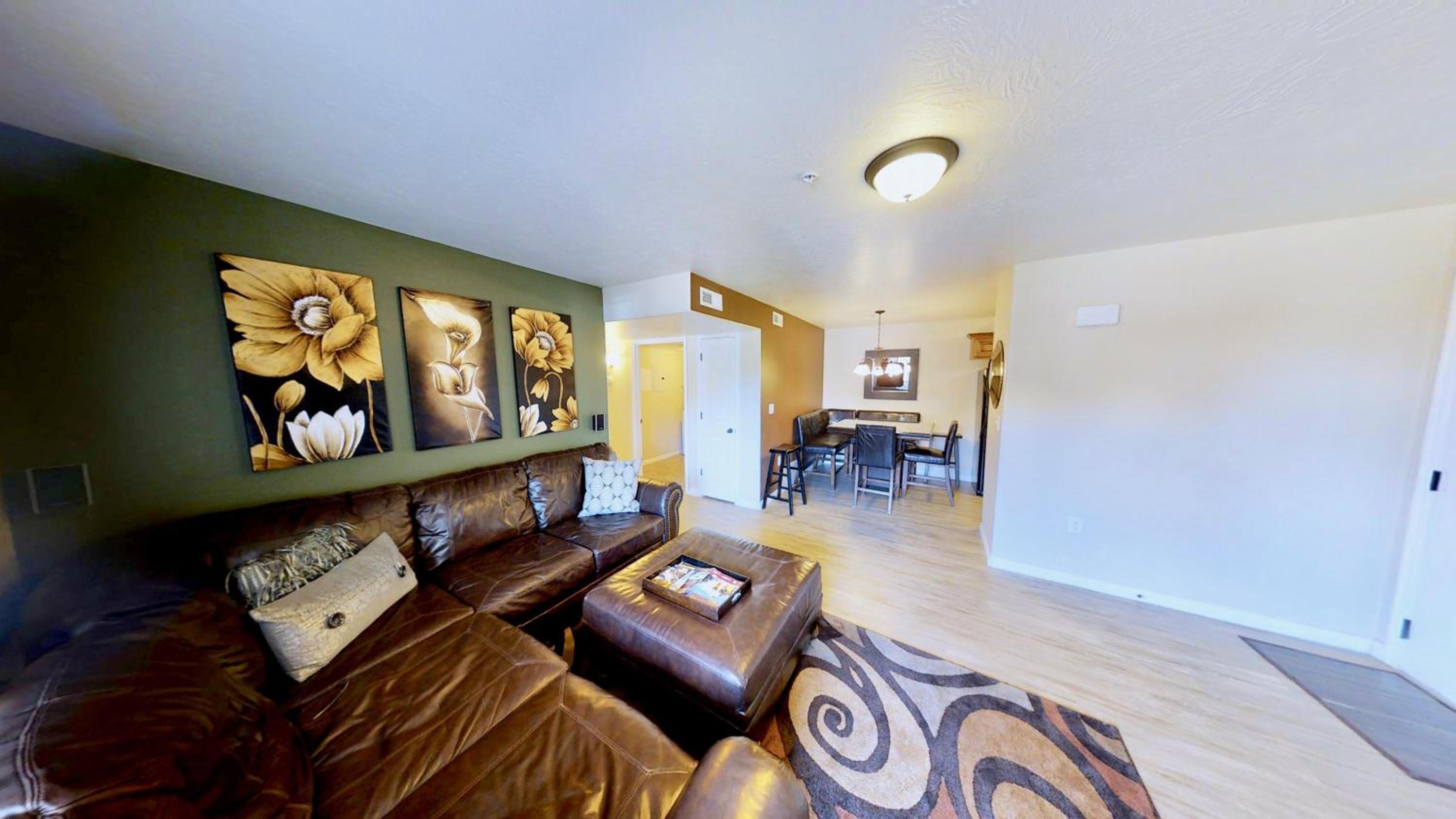 Three-Bedroom Apartment photo 3