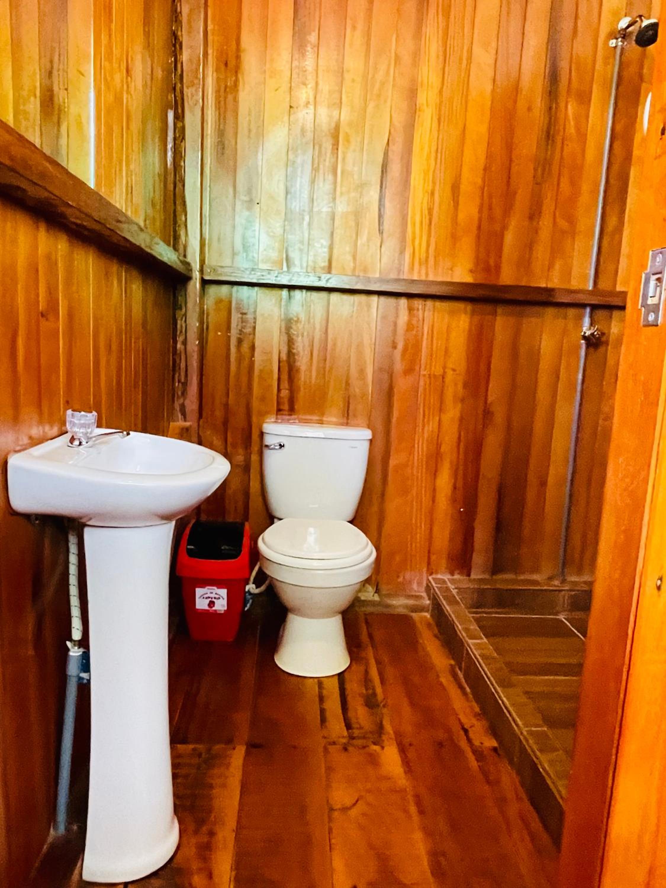 Double Room with Private Bathroom photo 2