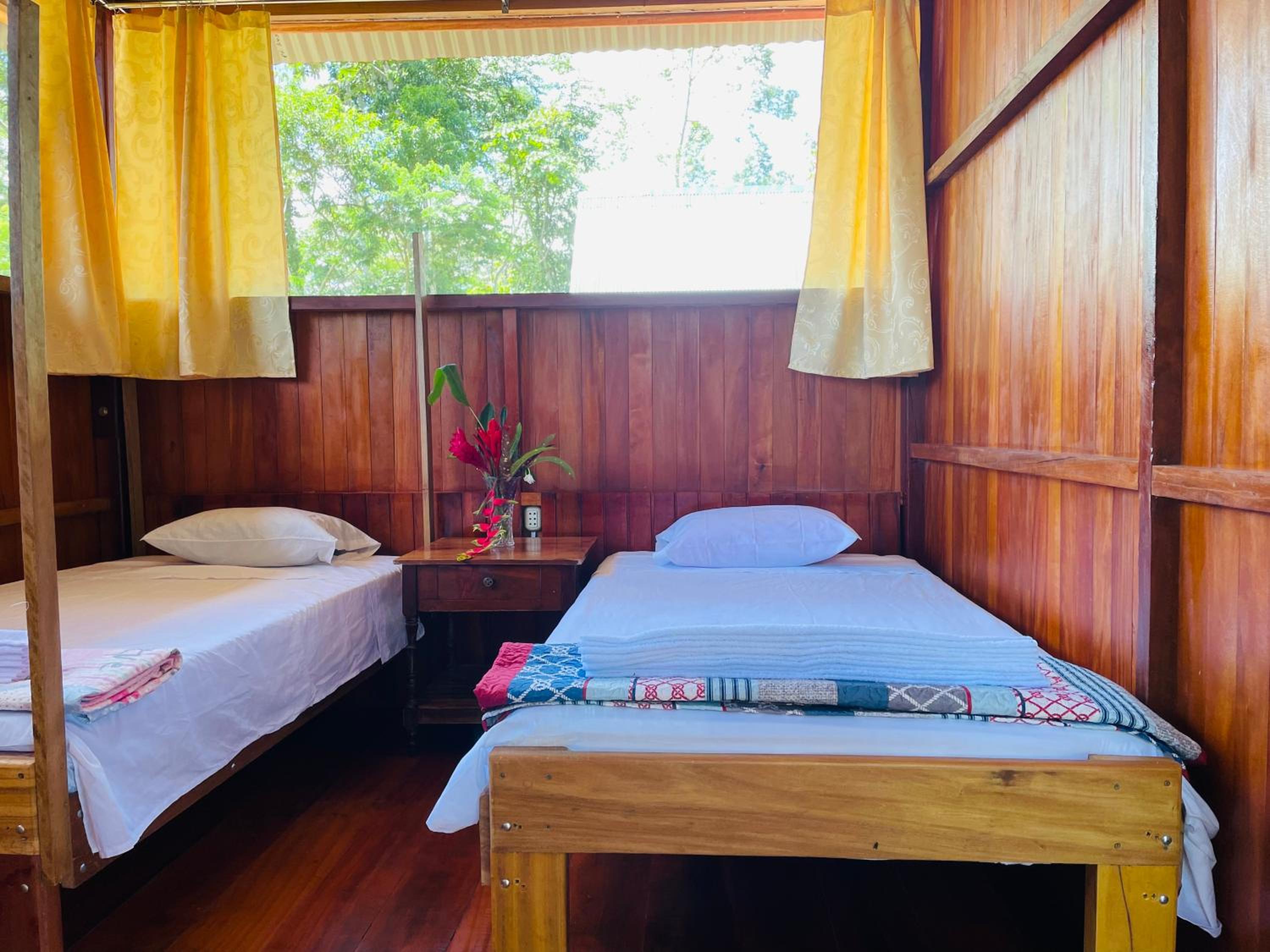 Double or Twin Room with Private Bathroom photo 3