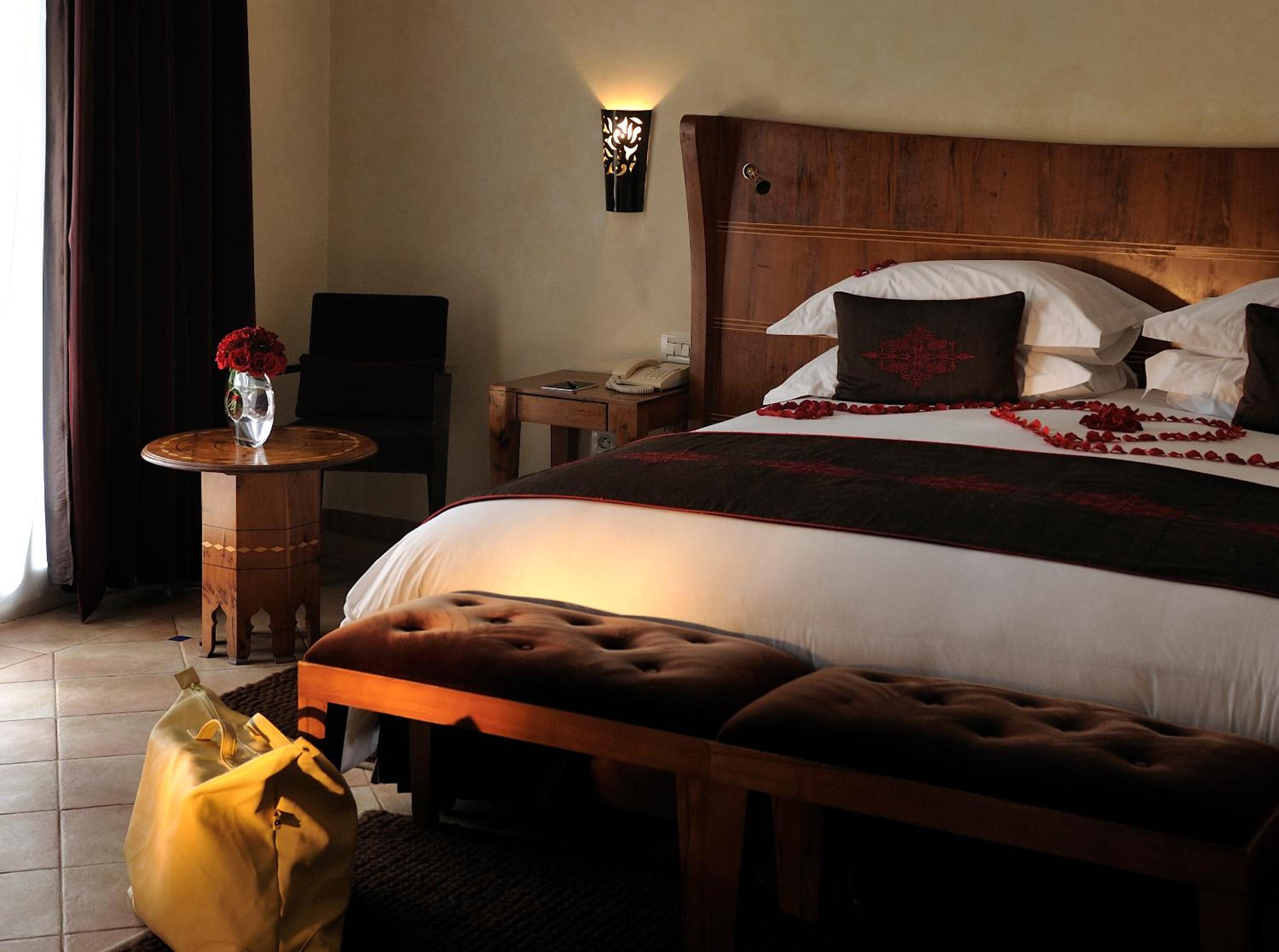 Executive Suite with Pool View thumbnail 5