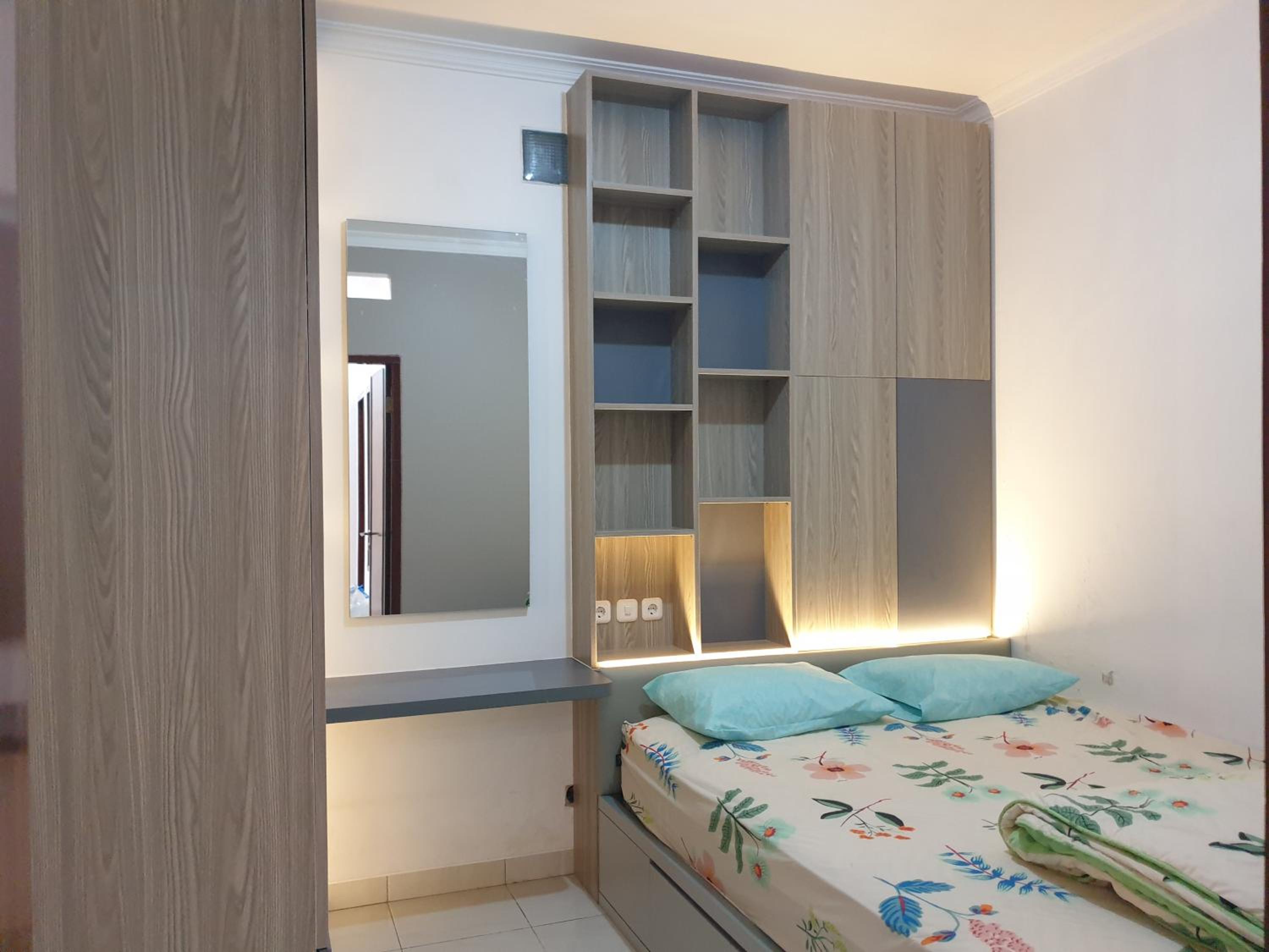 Three-Bedroom House - Photo 7