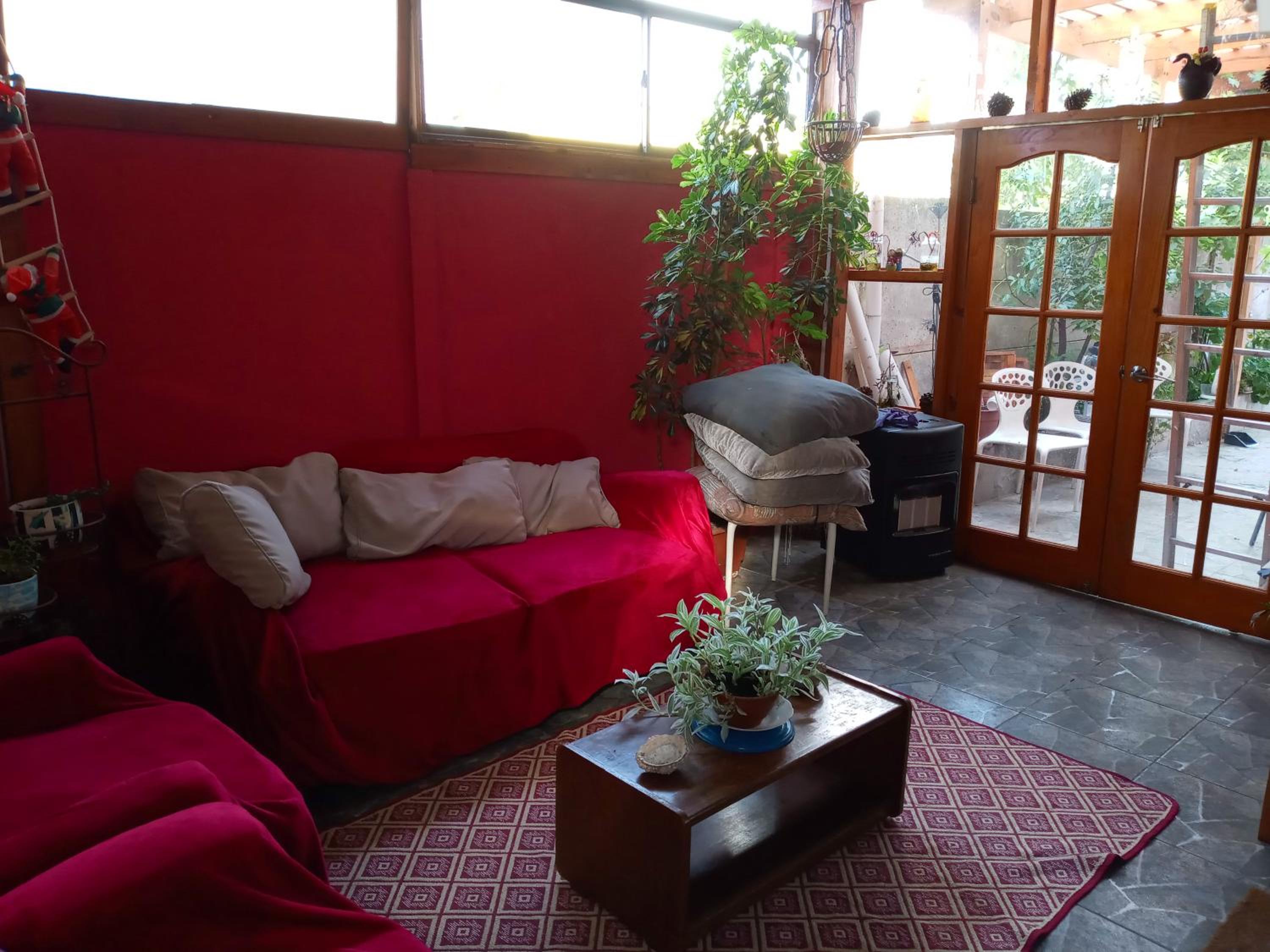 Three-Bedroom House photo 3