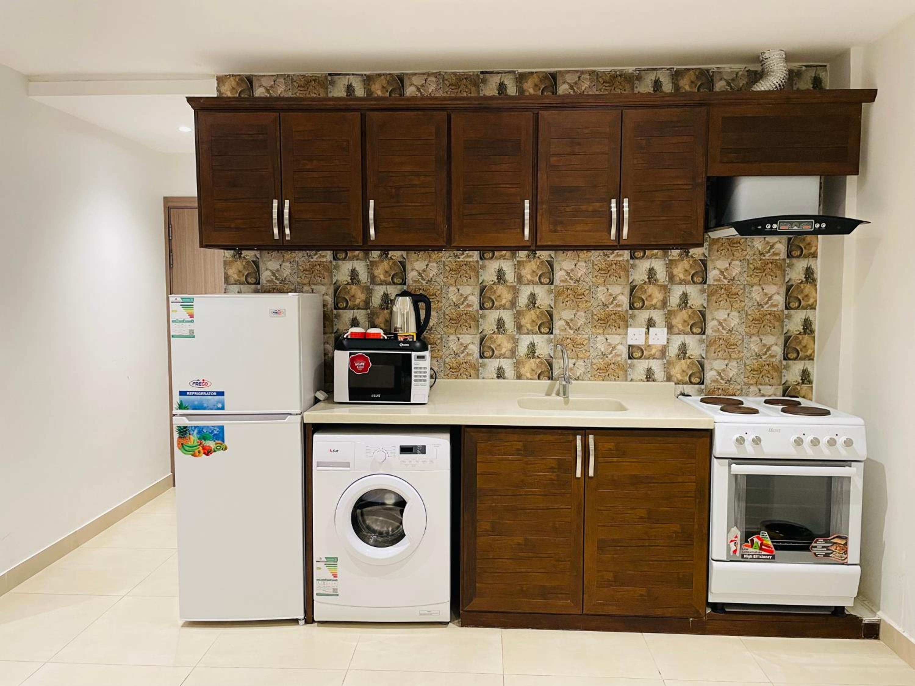 Two-Bedroom Apartment - Photo 16