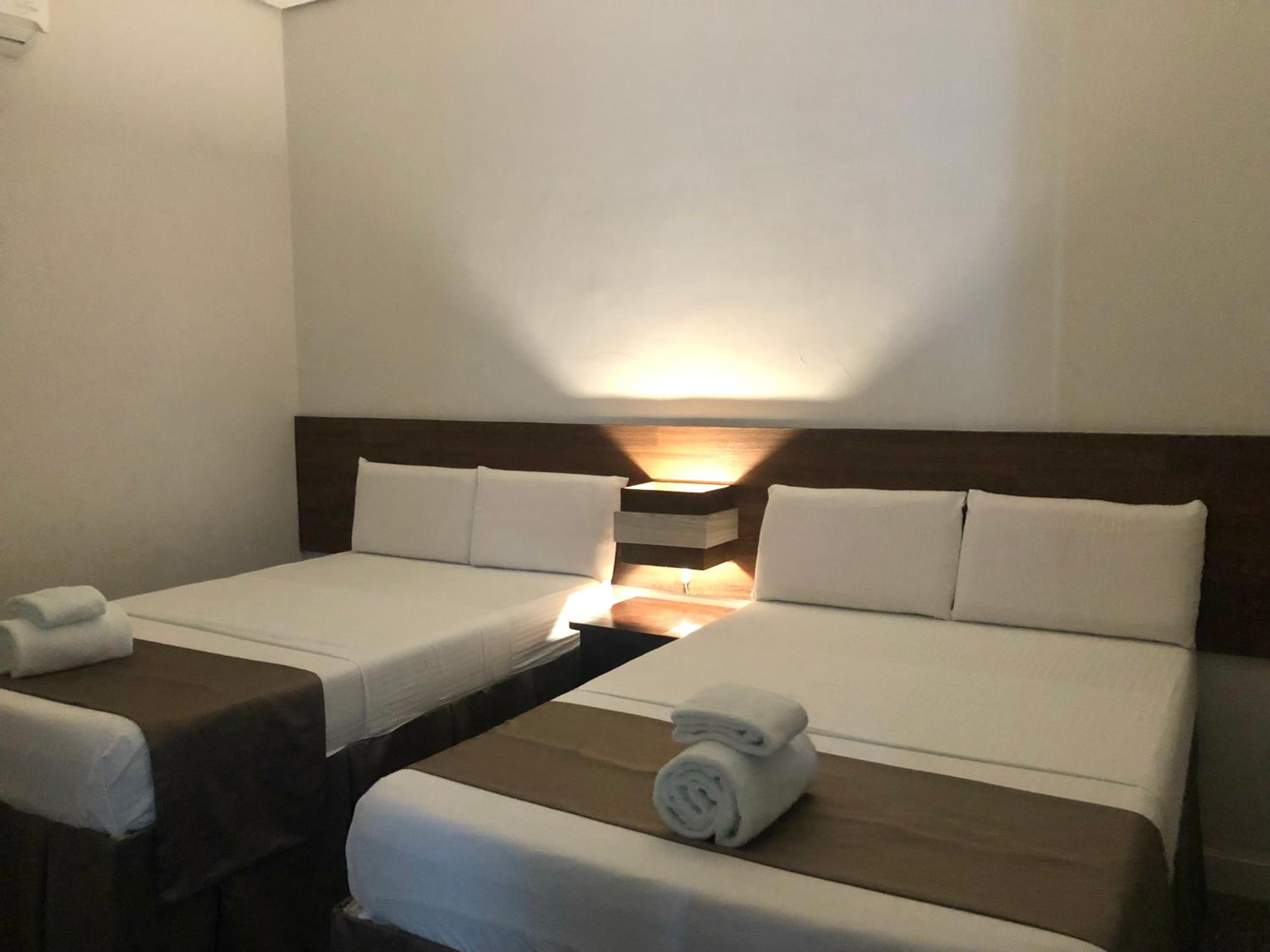 Deluxe Double or Twin Room - Photo 3