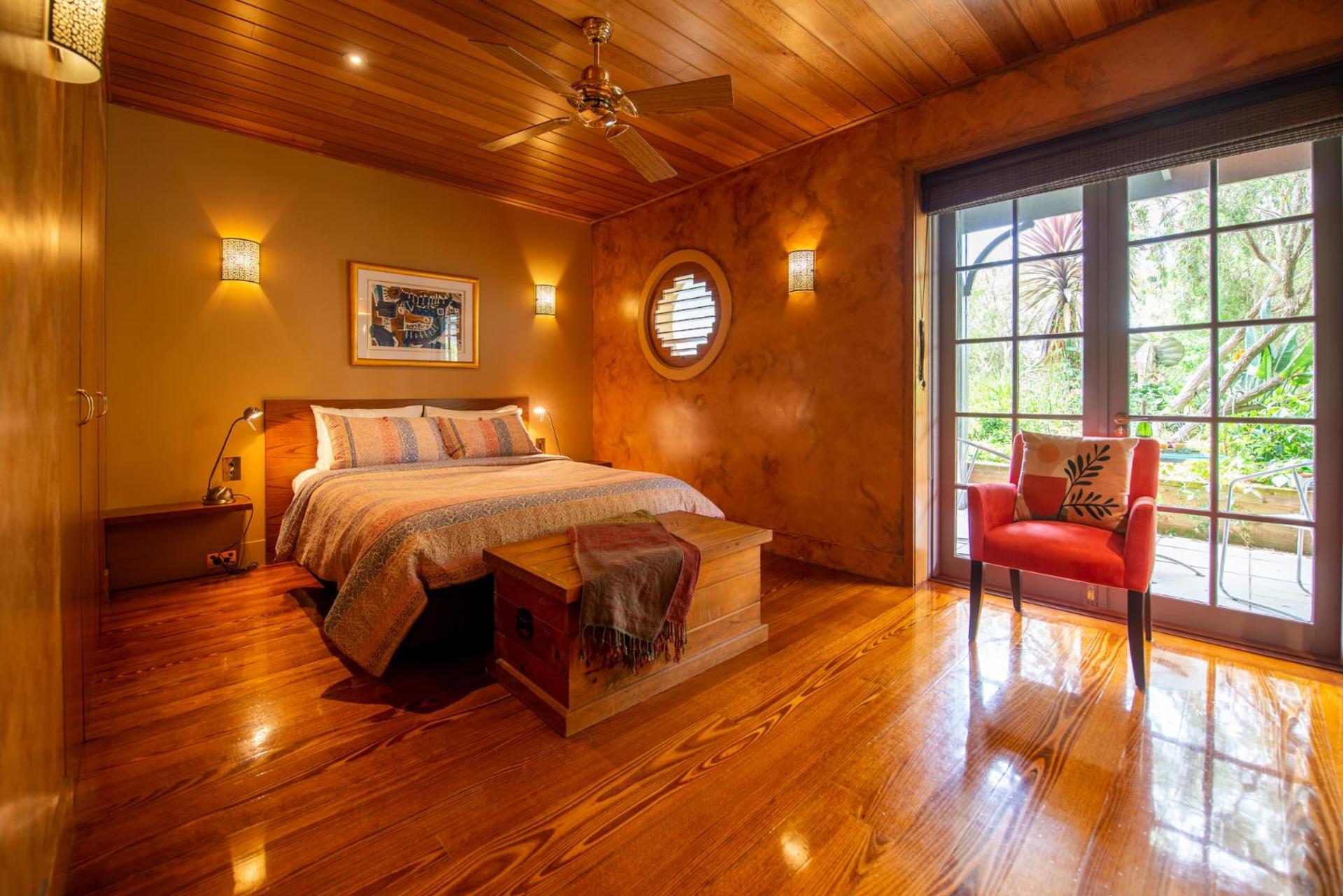 Mangrove One-Bedroom Suite with Spa Bath