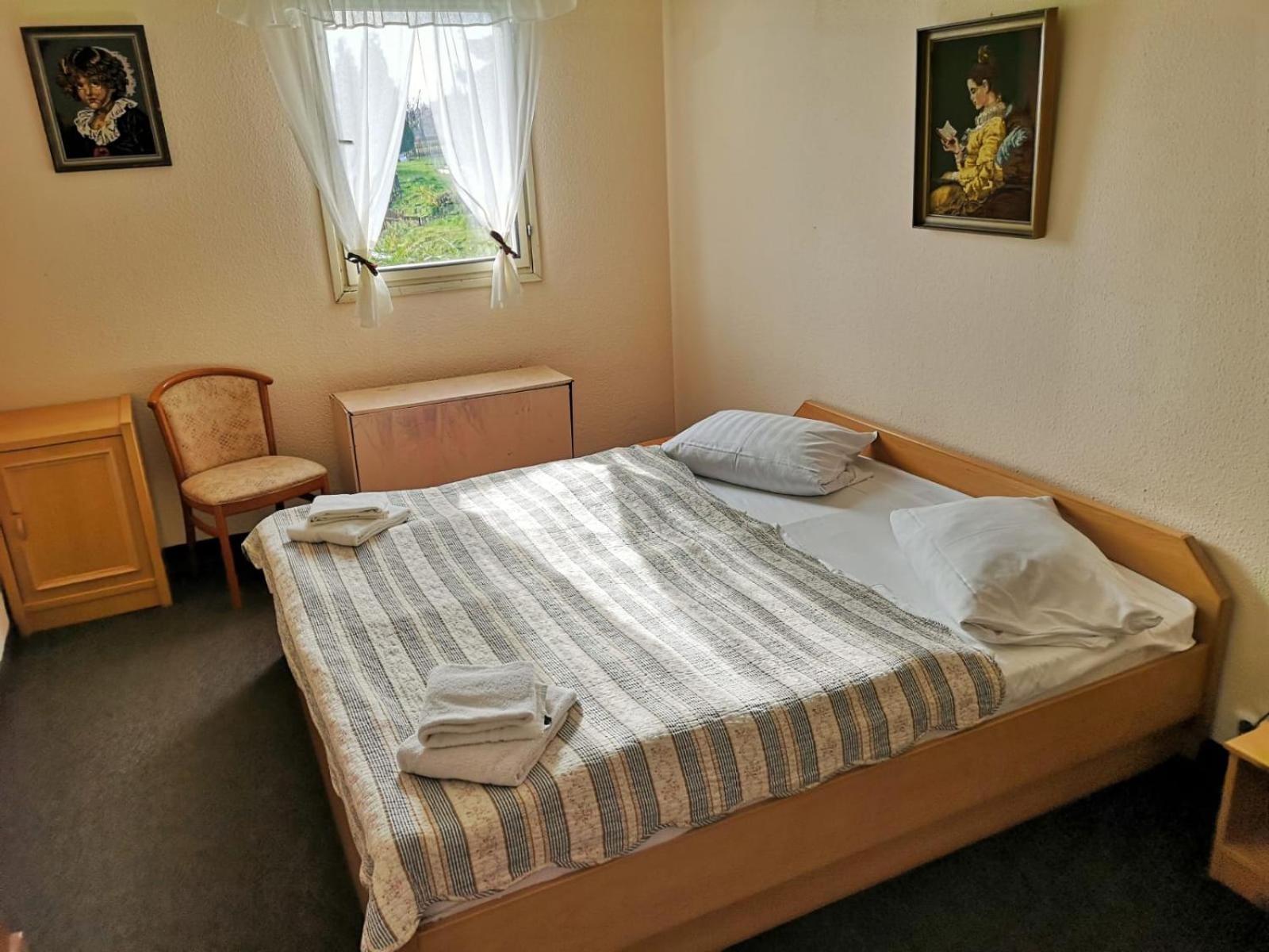 Standard Double Room - Photo 2