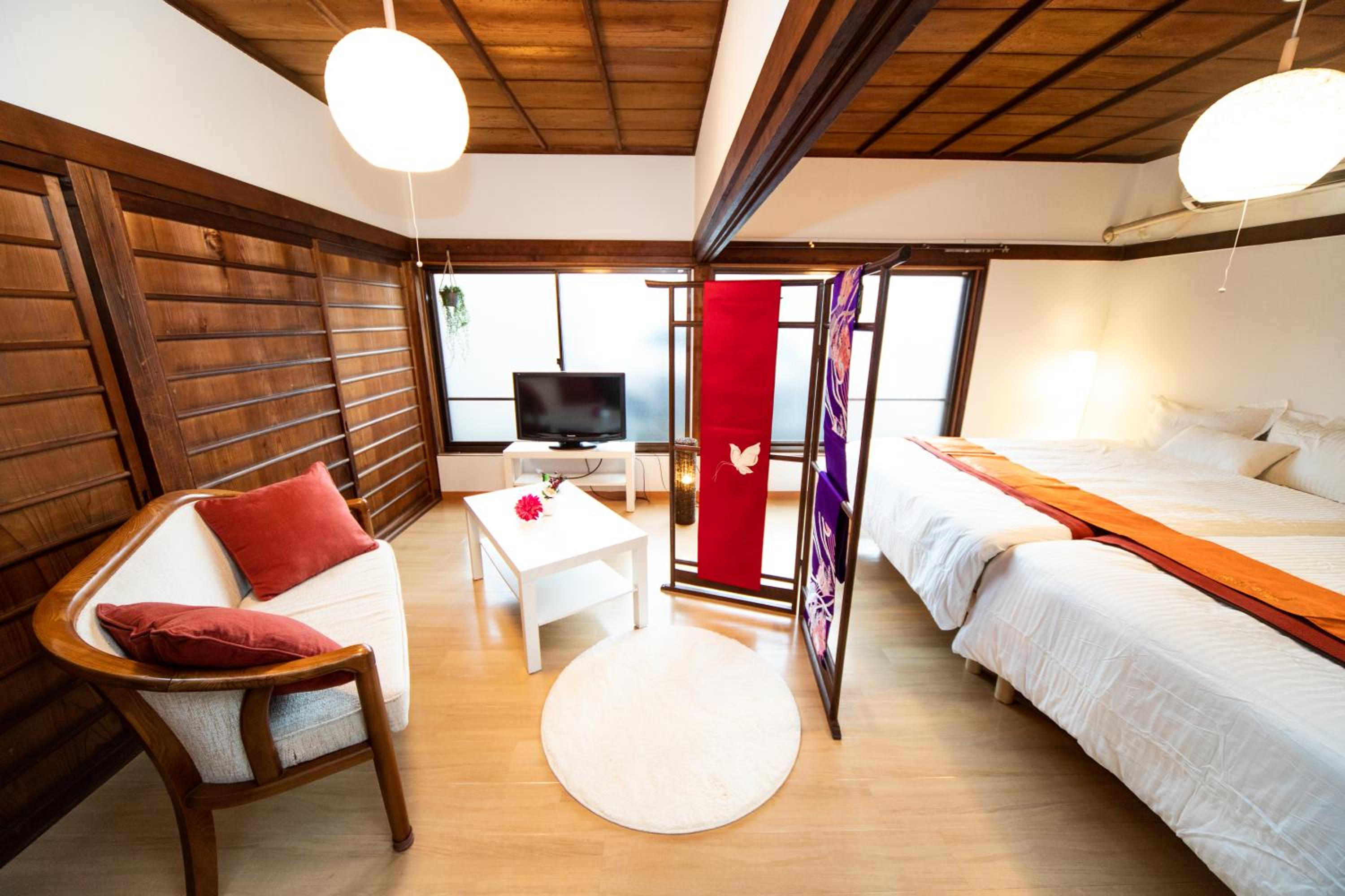 Two-Bedroom House - Photo 13