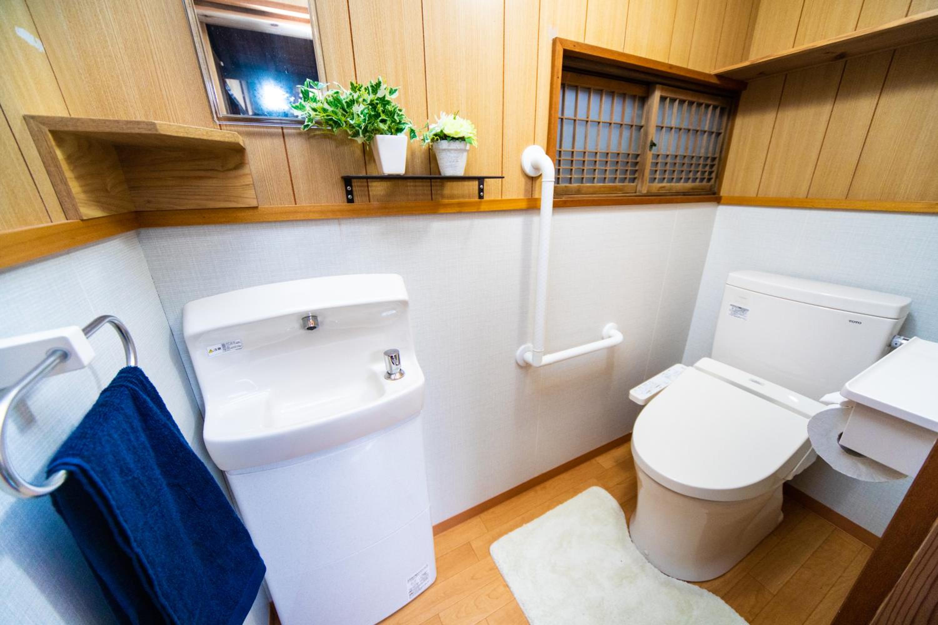 Two-Bedroom House - Photo 68