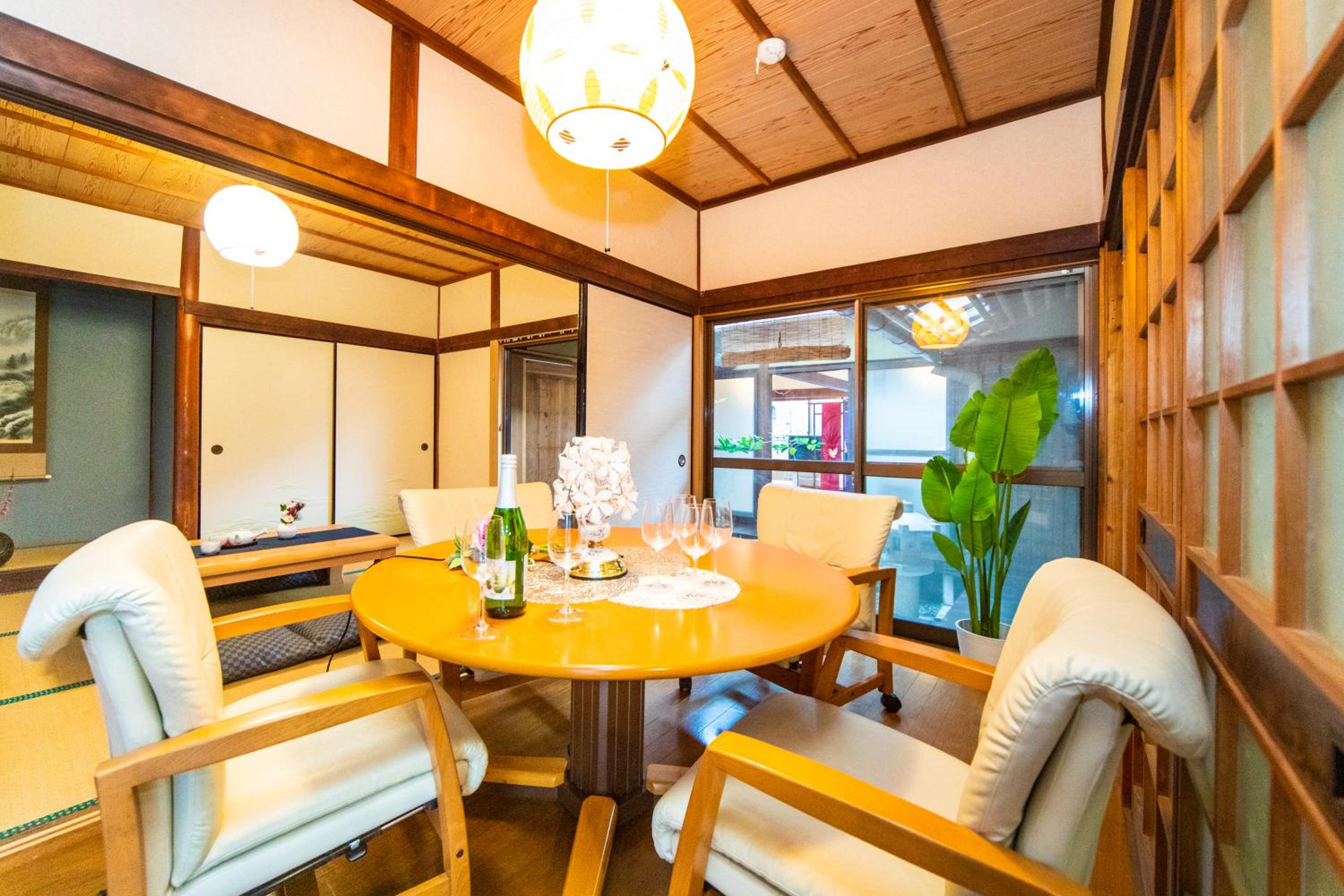 Two-Bedroom House - Photo 11