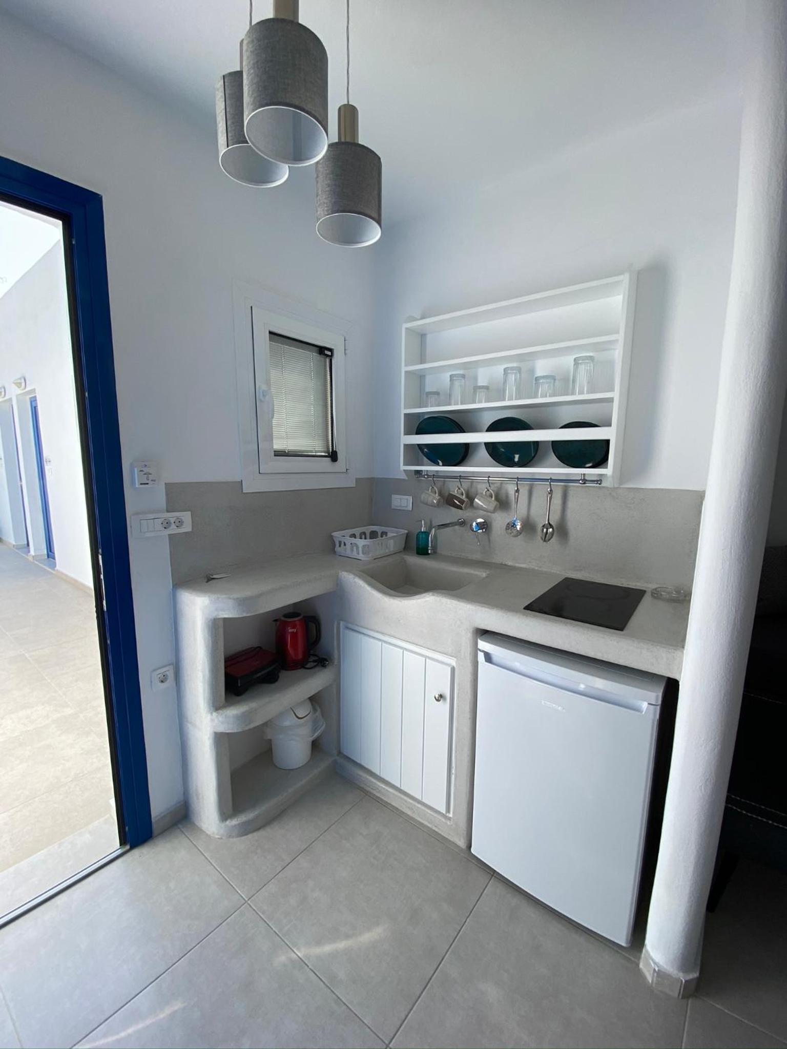 Deluxe Triple Room with Sea View photo 2