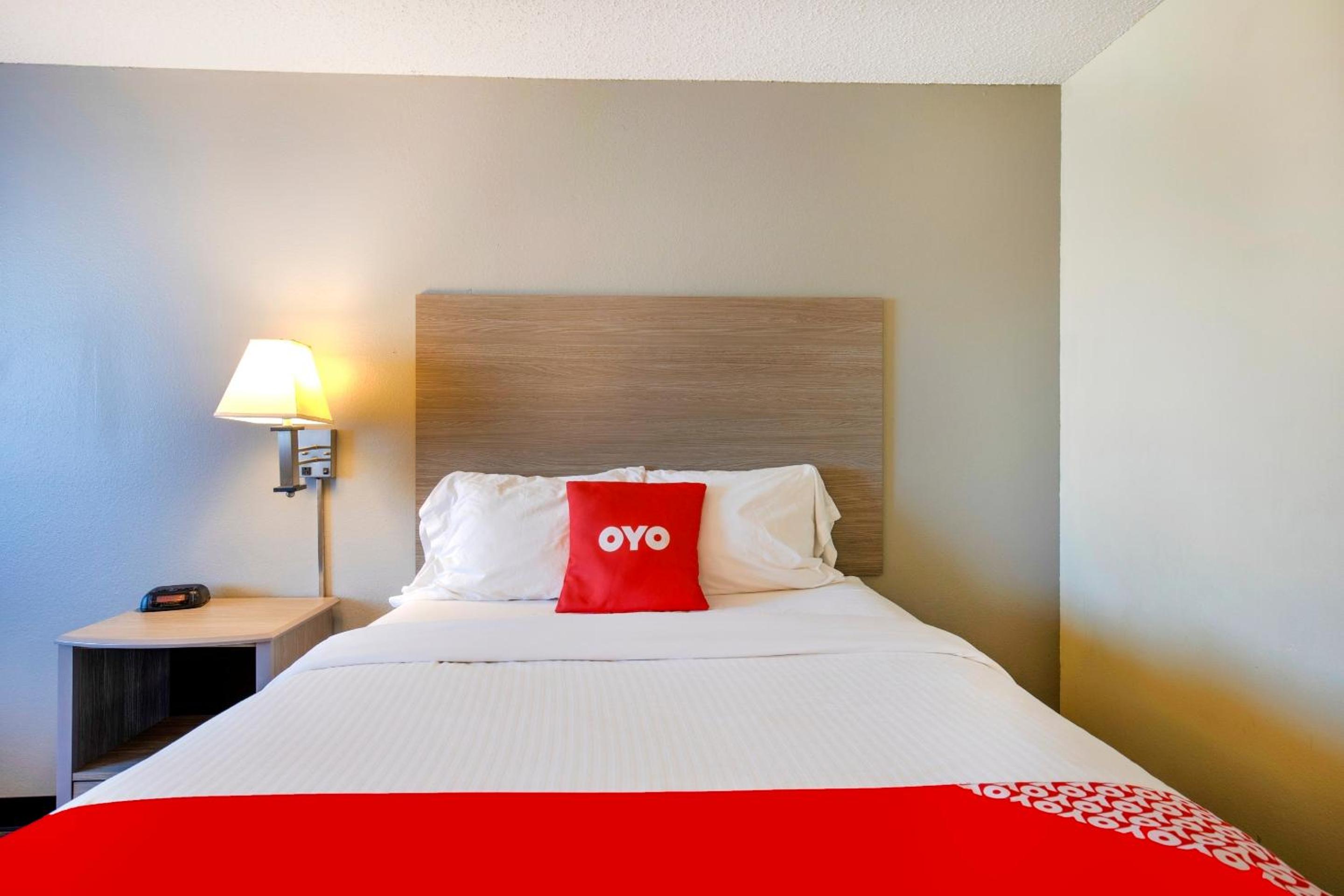 Queen Room - Photo 1