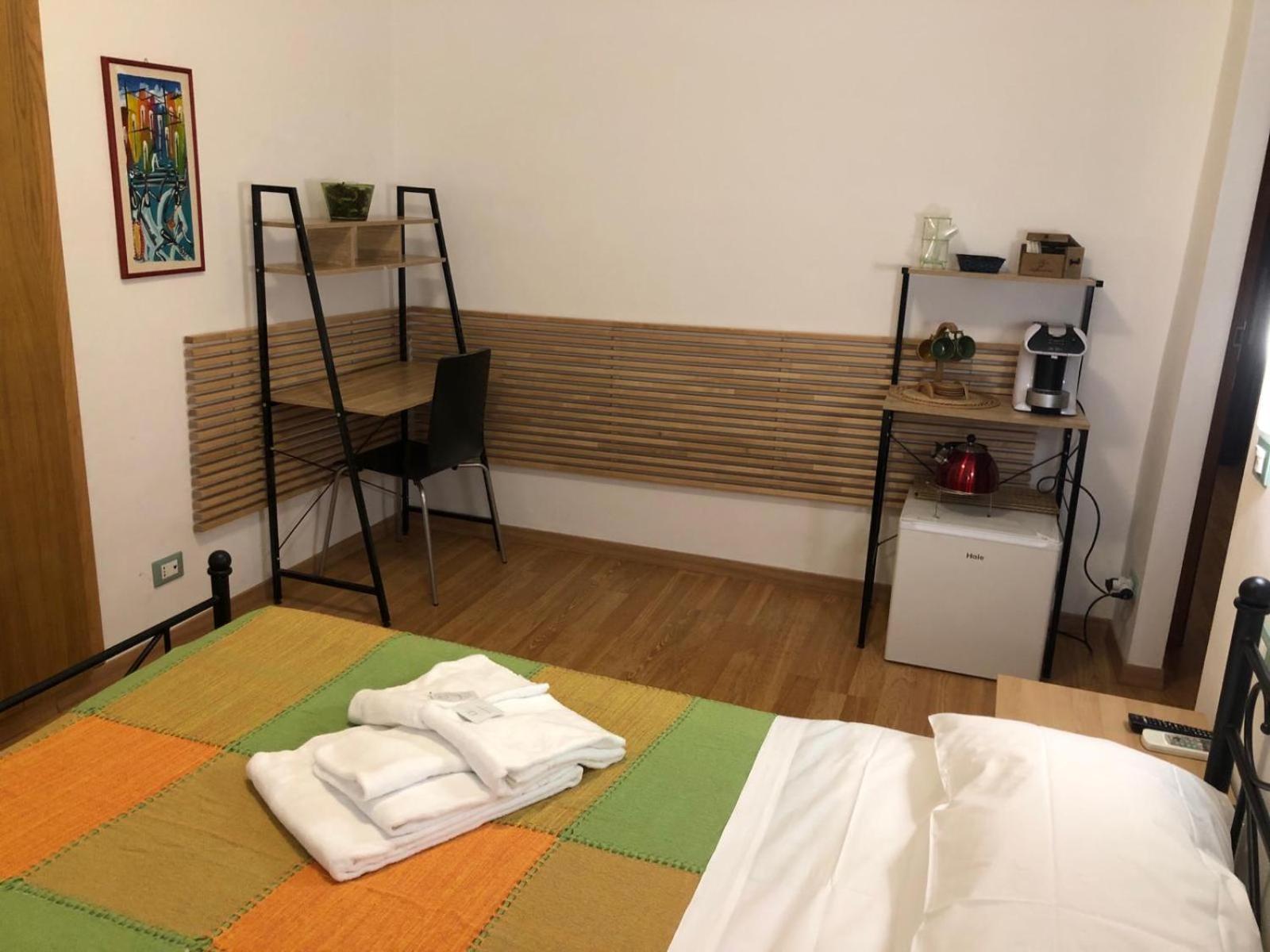 Standard Double Room photo 2