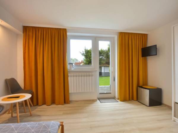 Double Room with Lake View photo 2