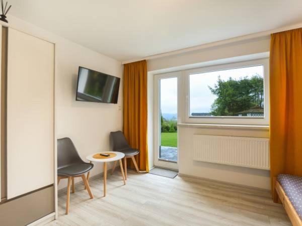 Triple Room with Terrace photo 1