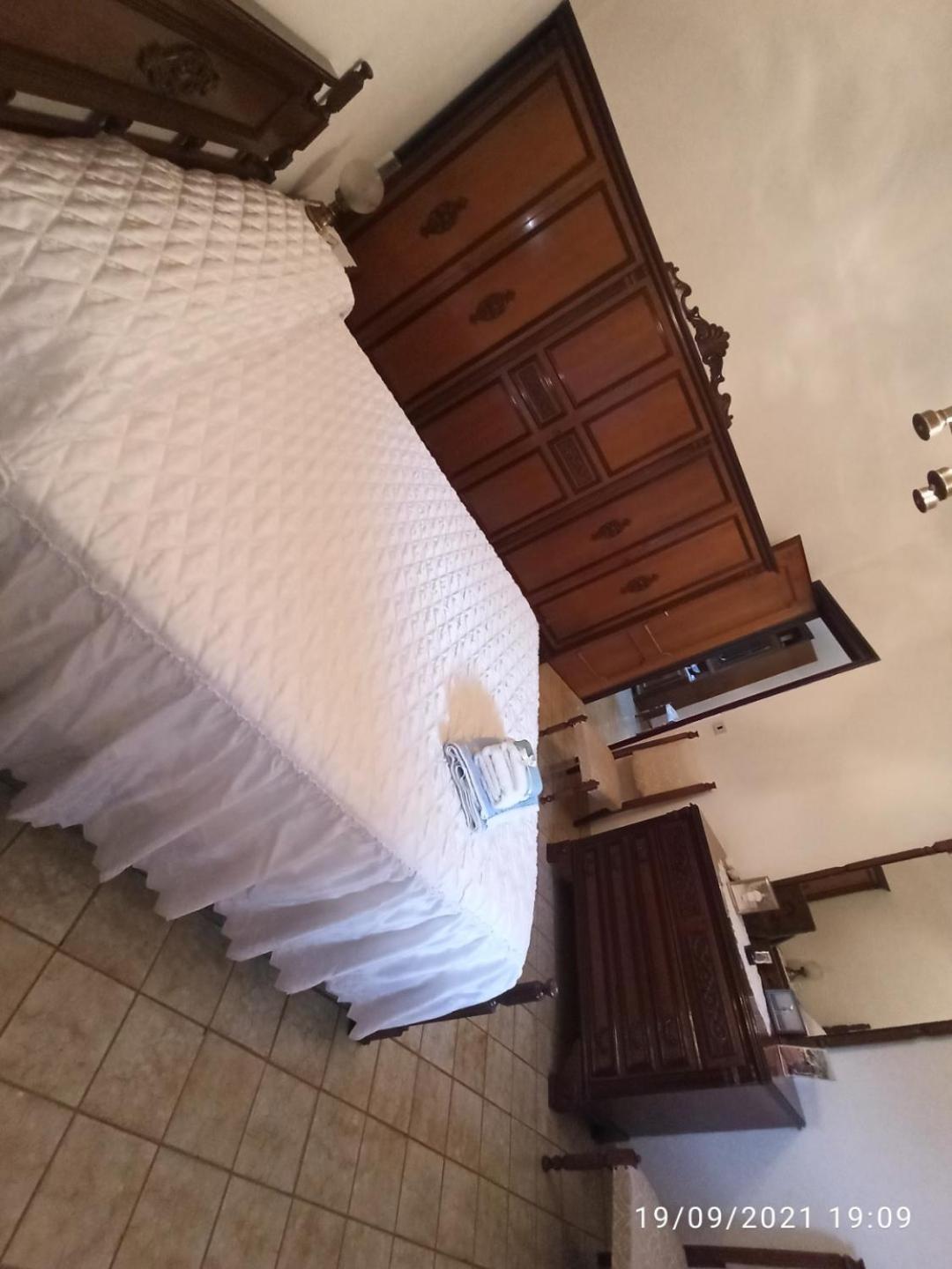Double or Twin Room photo 3