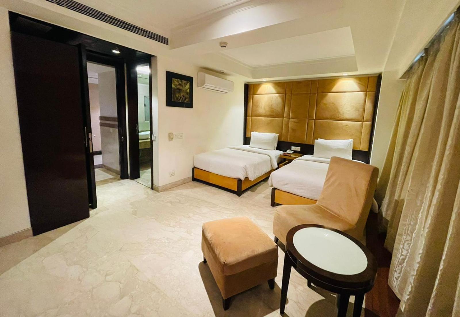 Deluxe Twin Room - Photo 1