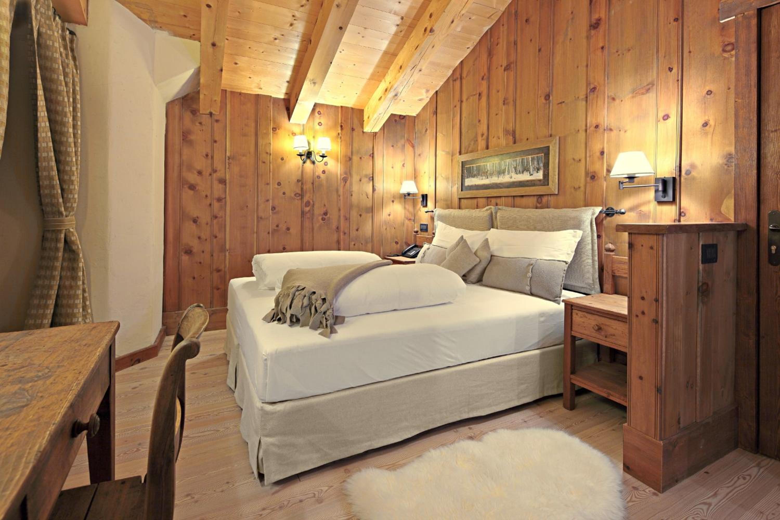Superior Double or Twin Room - Photo 2